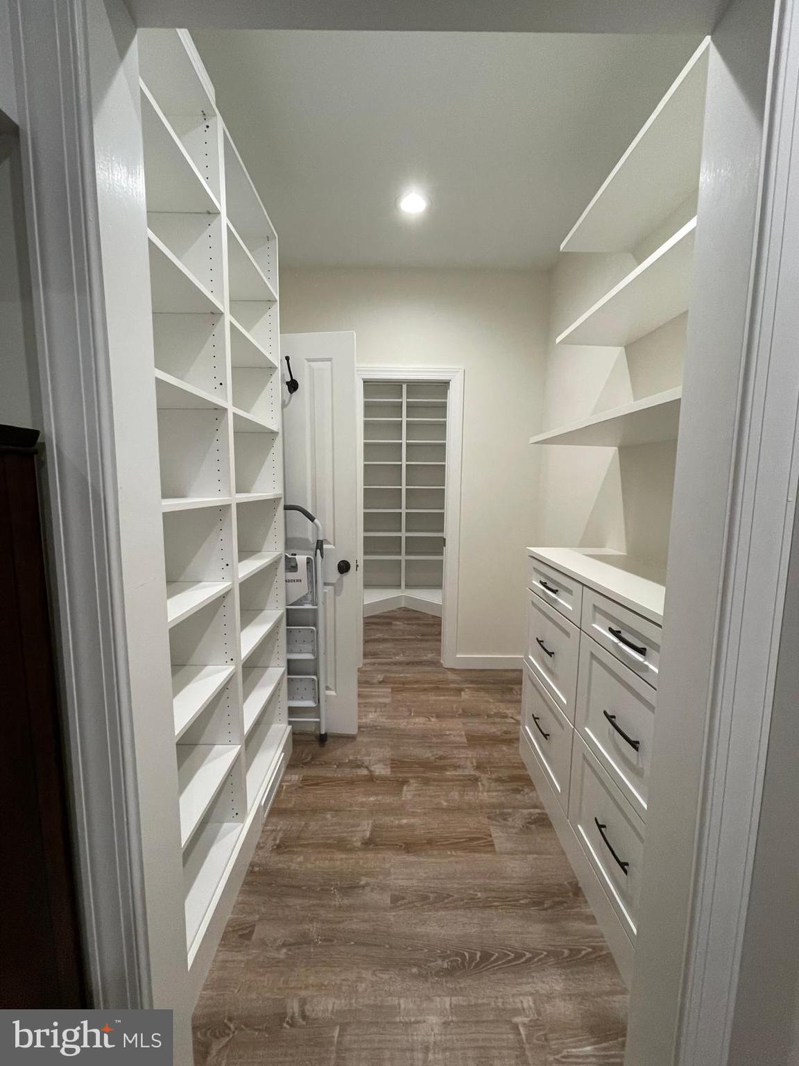 FAWN LAKE - Residential