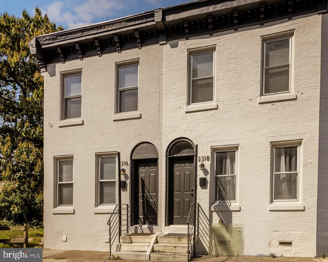 STRAWBERRY MANSION - Residential