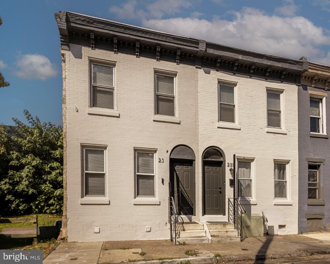 STRAWBERRY MANSION - Residential