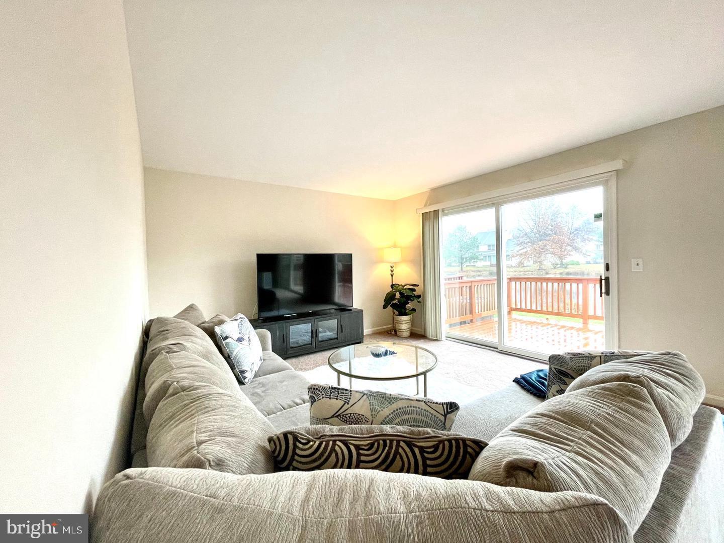 BRIDGE POINTE TOWNHOUSES - Residential Lease