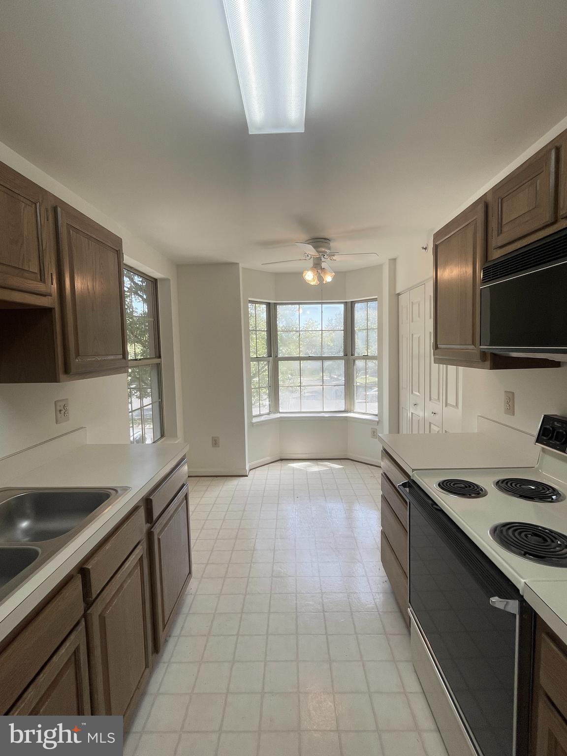 THE POINTE - Residential