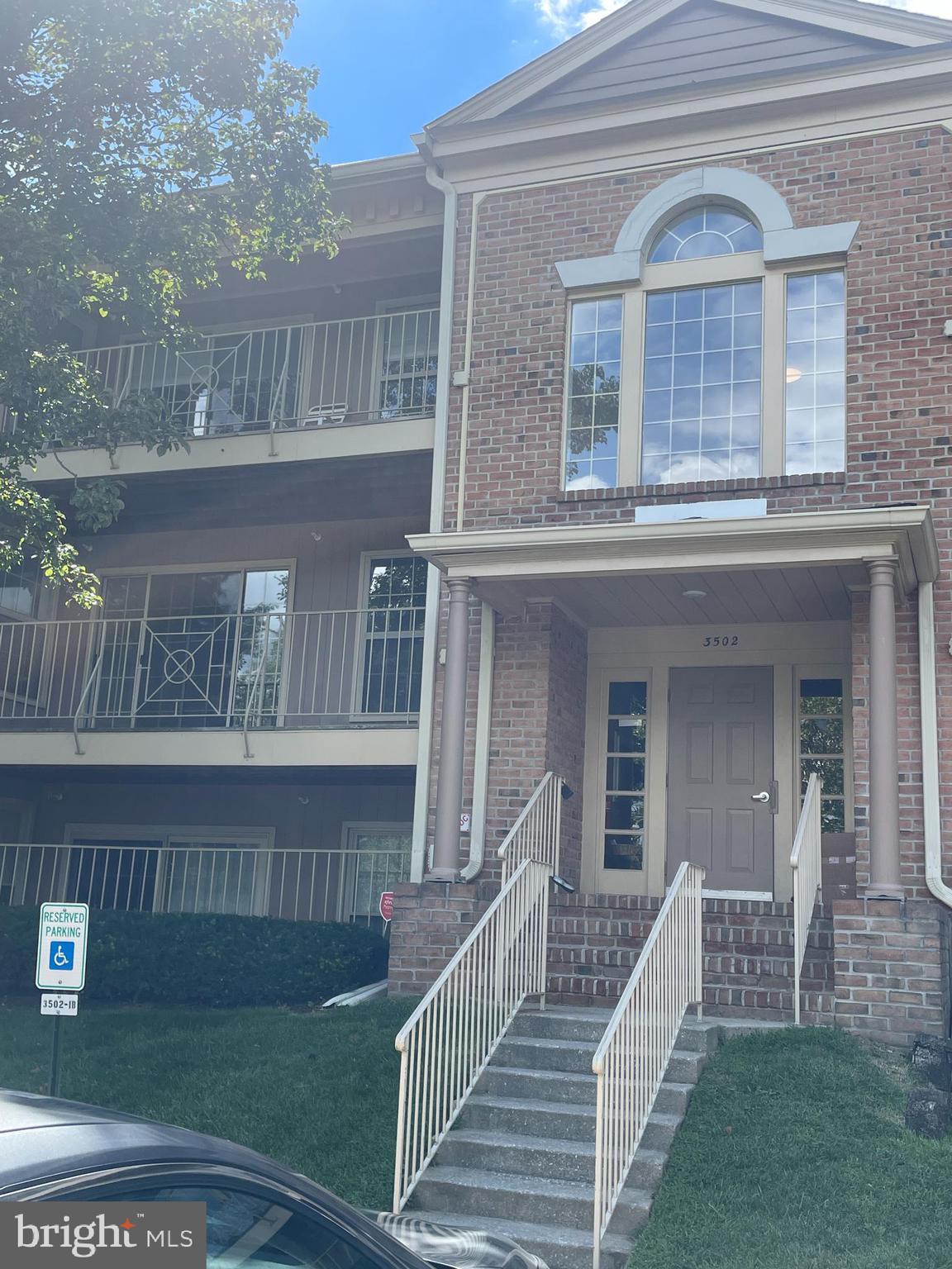 THE POINTE - Residential