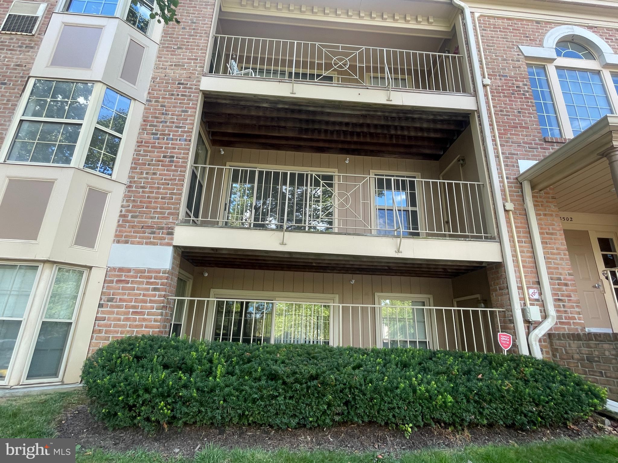 THE POINTE - Residential