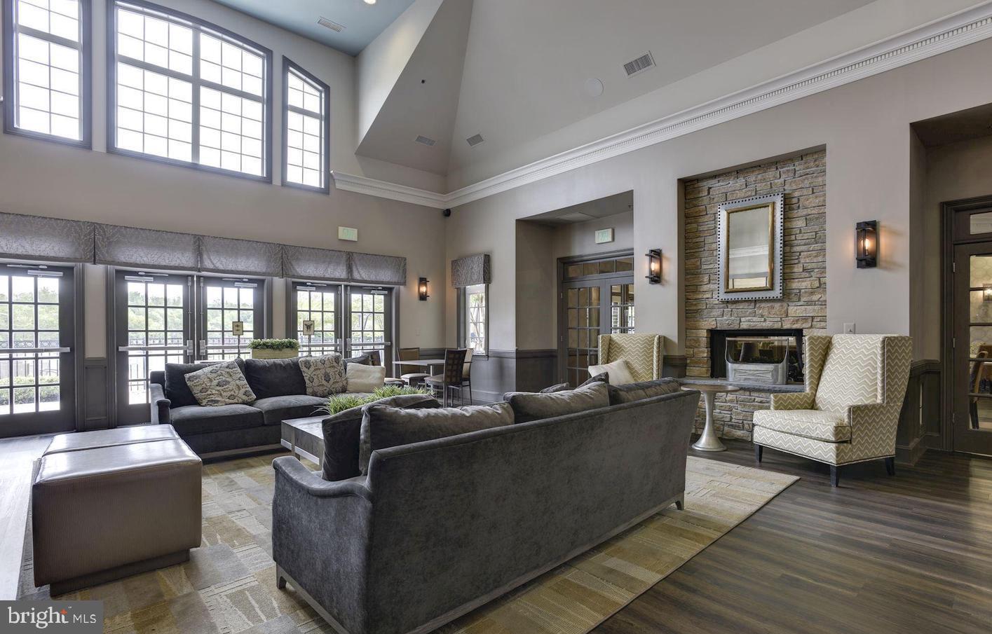 HIGHLANDS AT QUARRY LAKE - Residential