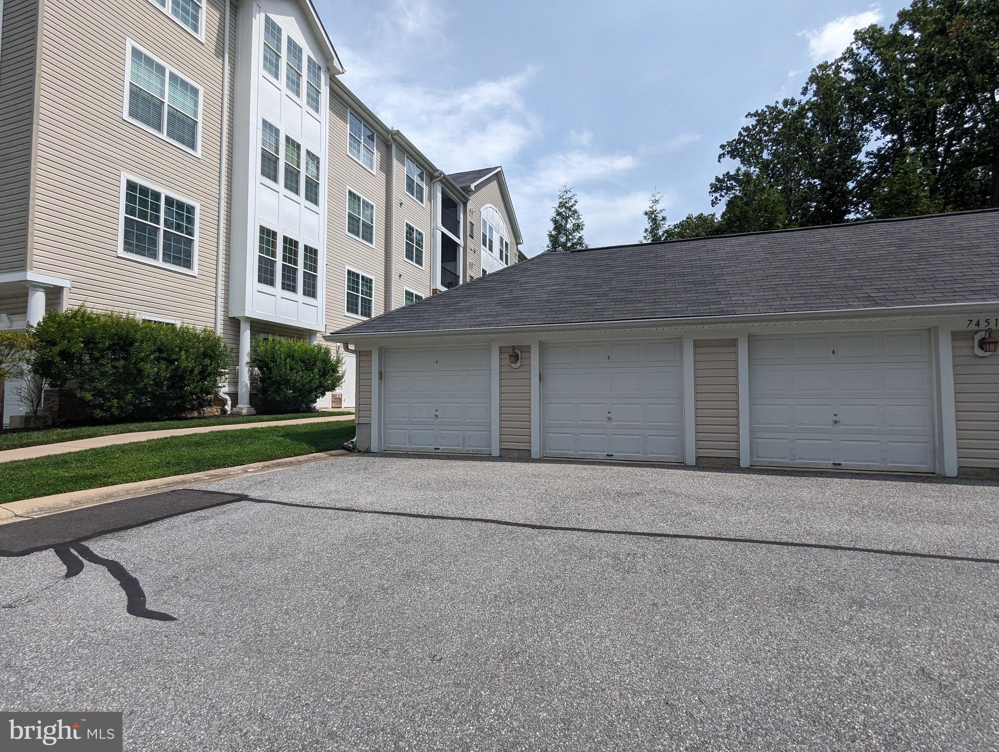 HIGHLANDS AT QUARRY LAKE - Residential