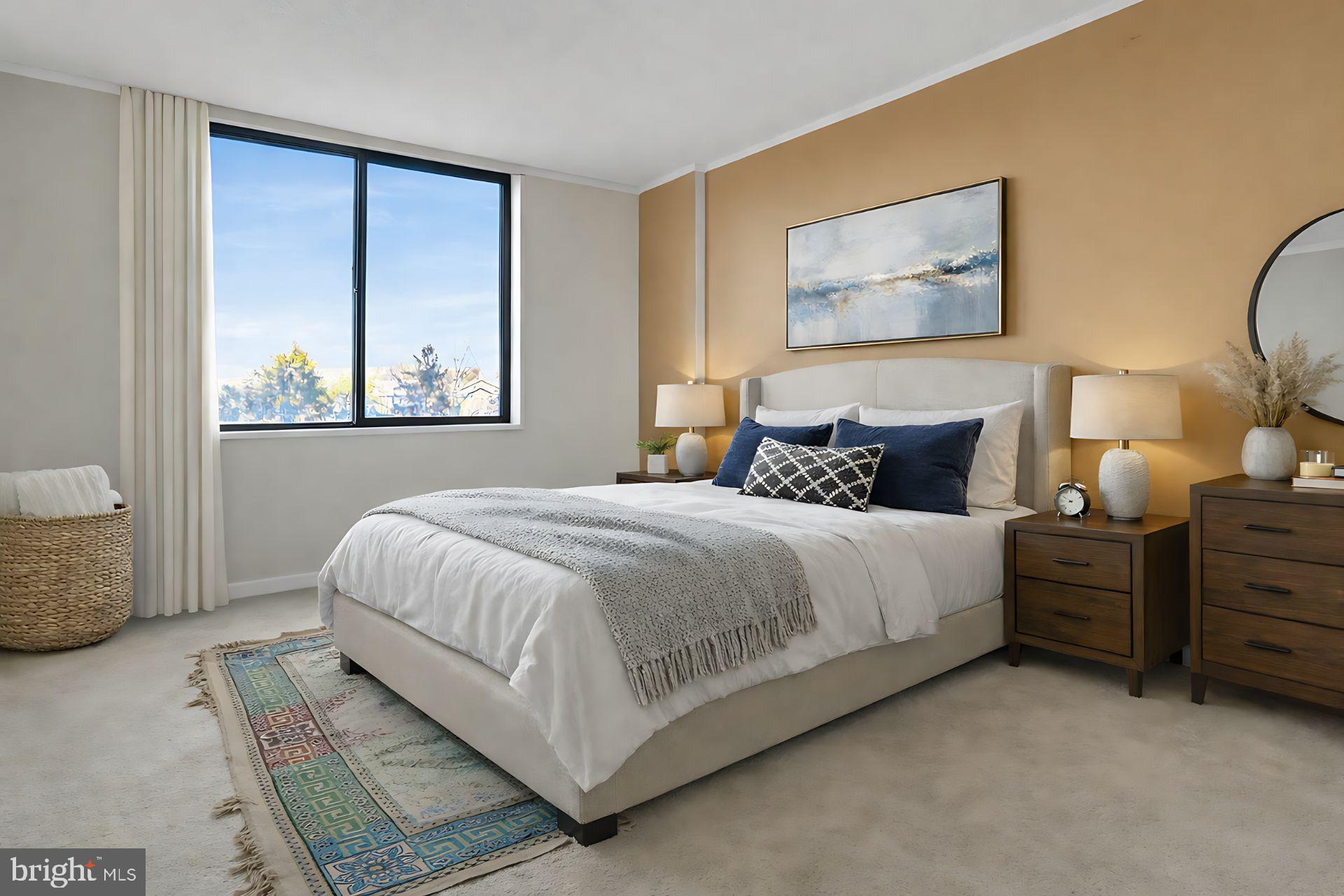 SKYLINE PLAZA - Residential