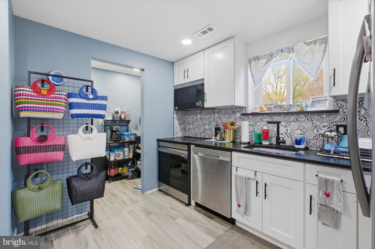 HILLCREST GARDENS - Residential