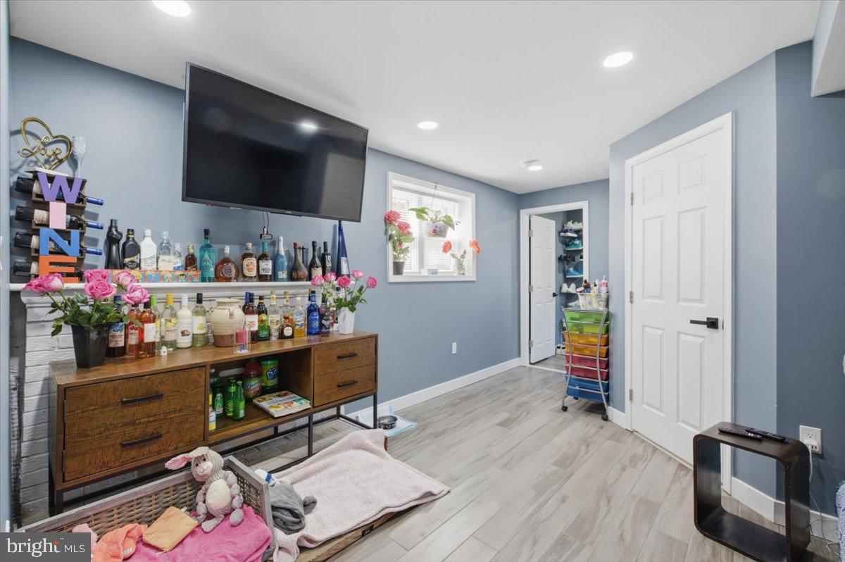 HILLCREST GARDENS - Residential