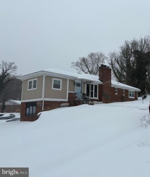 Photo of 3502 29th Avenue, TEMPLE HILLS, MD 20748 (MLS # MDPG2194950)