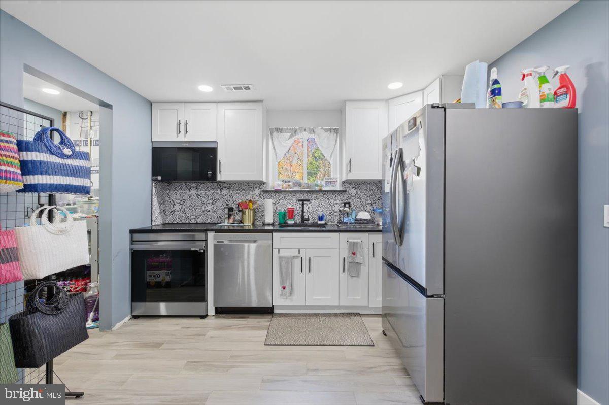 HILLCREST GARDENS - Residential