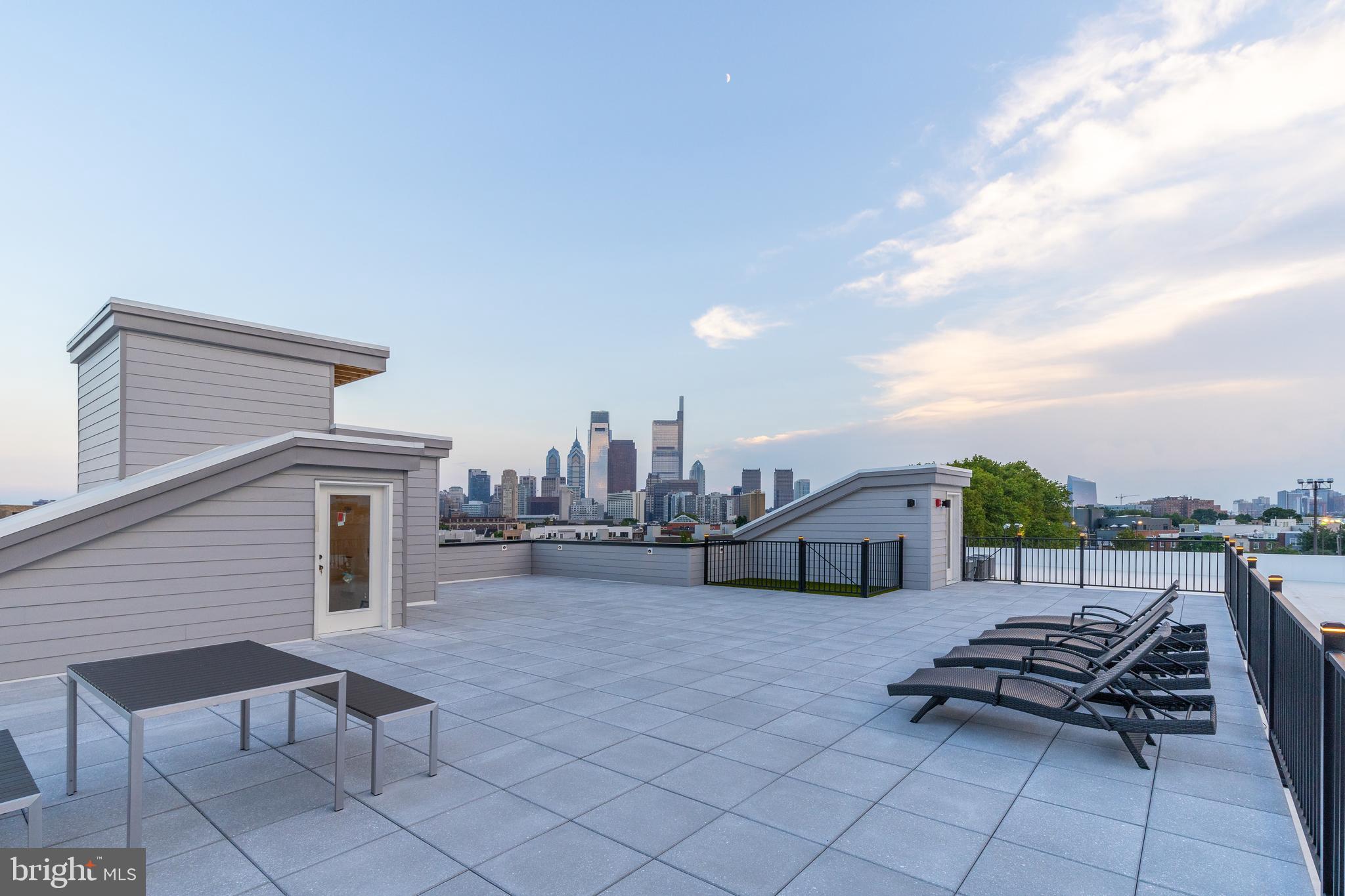 FAIRMOUNT - Residential