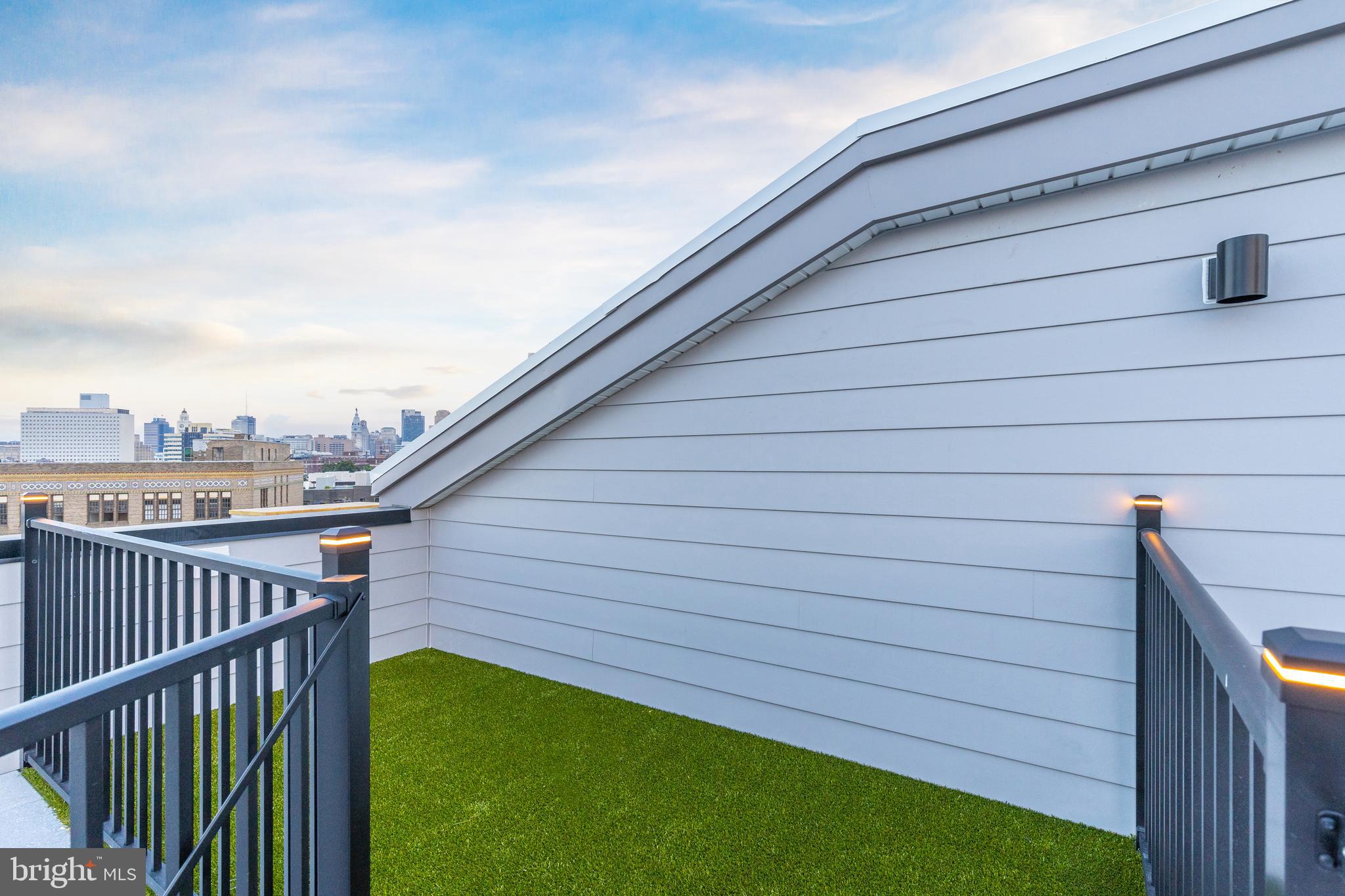 FAIRMOUNT - Residential