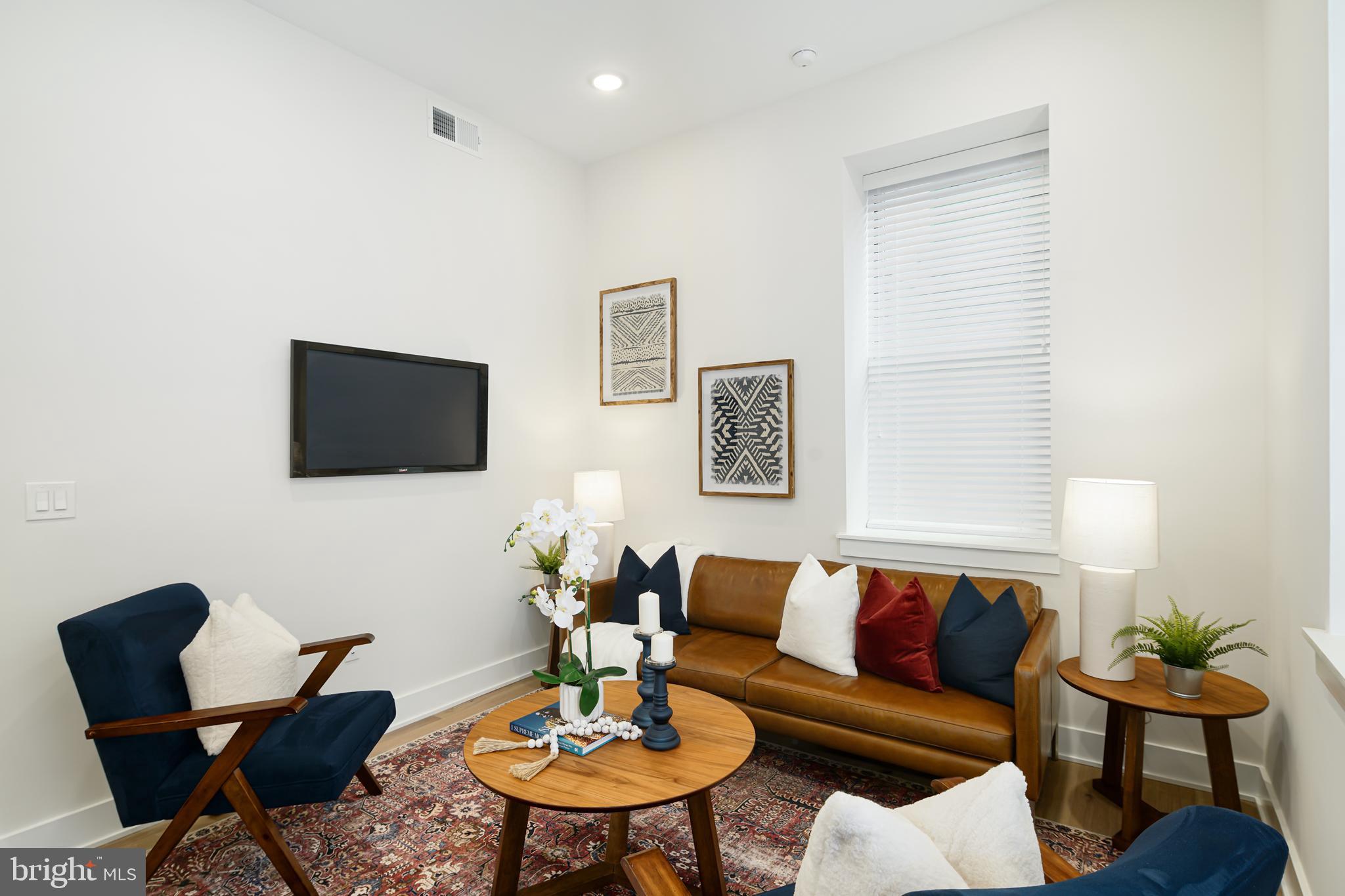 FAIRMOUNT - Residential