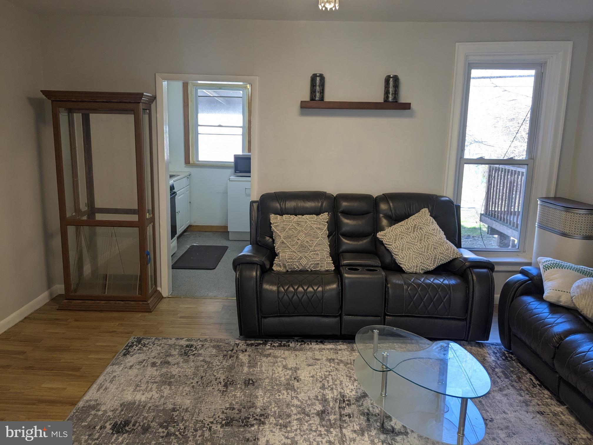 LAWNCREST - Residential