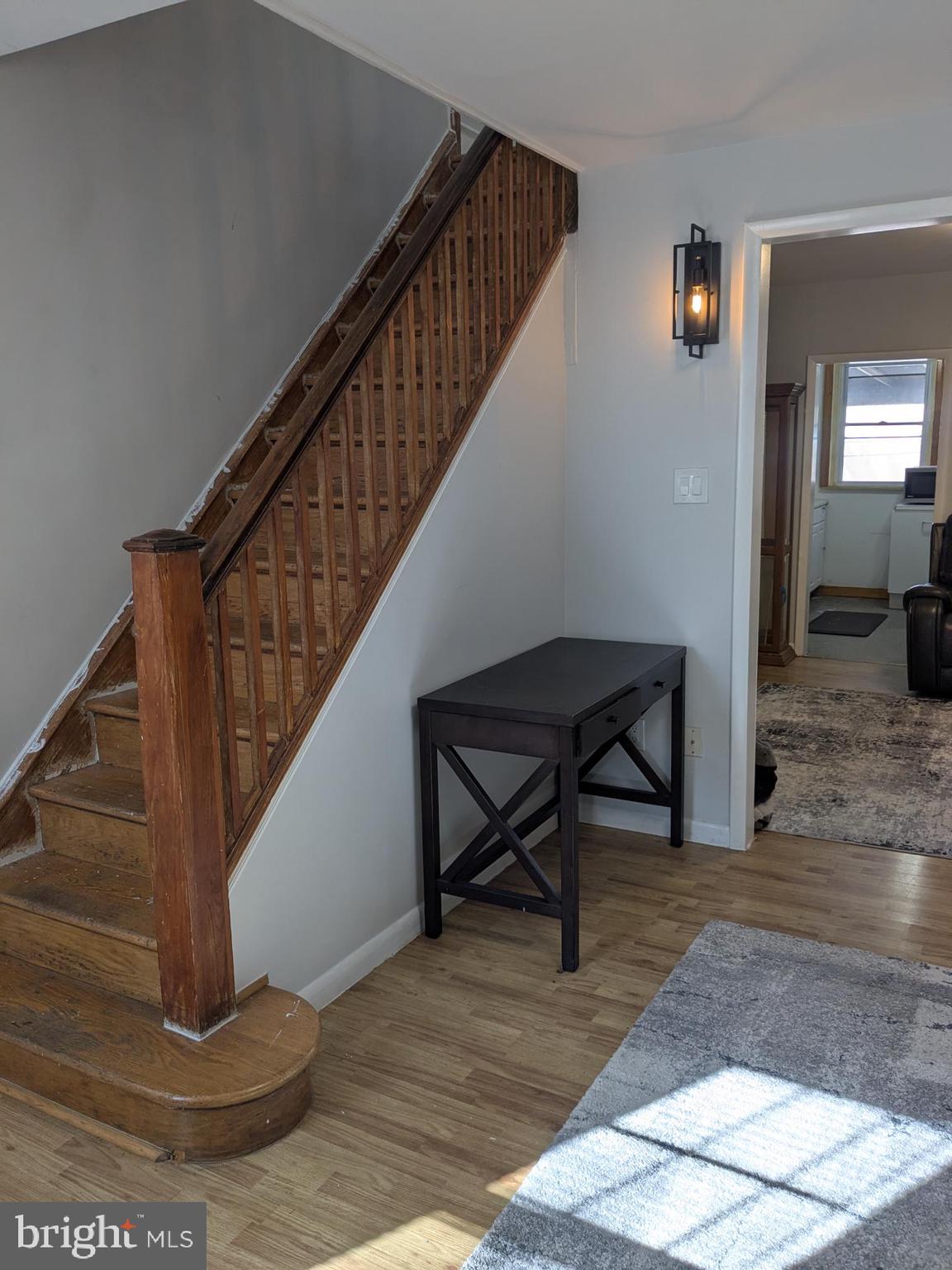 LAWNCREST - Residential