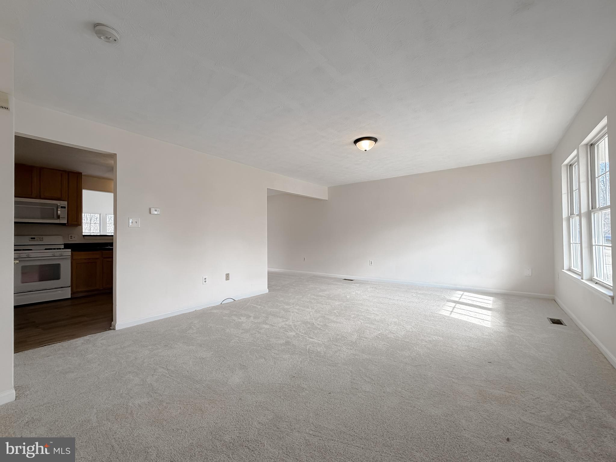 HICKORY HILLS NORTH - Residential