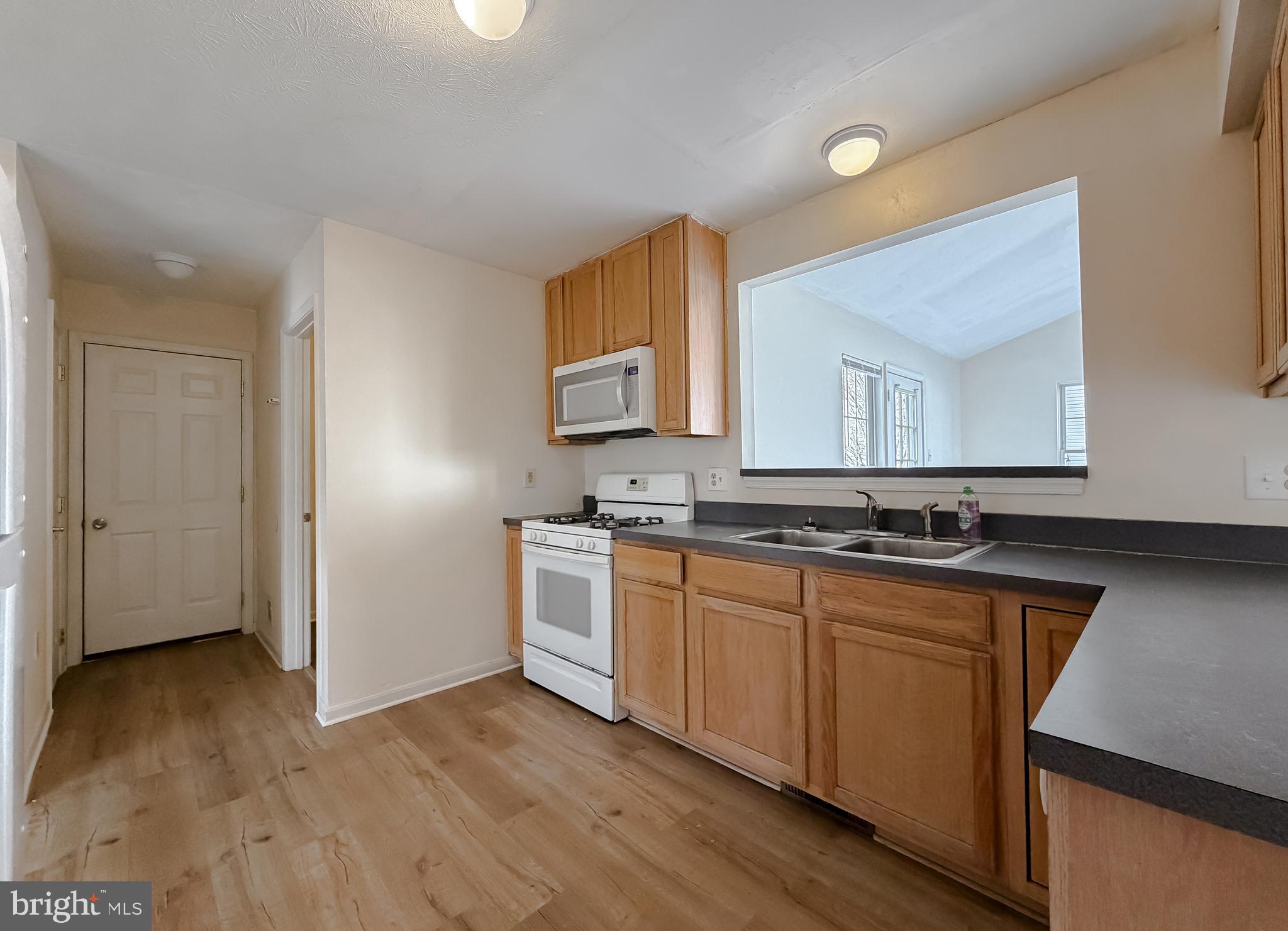 HICKORY HILLS NORTH - Residential