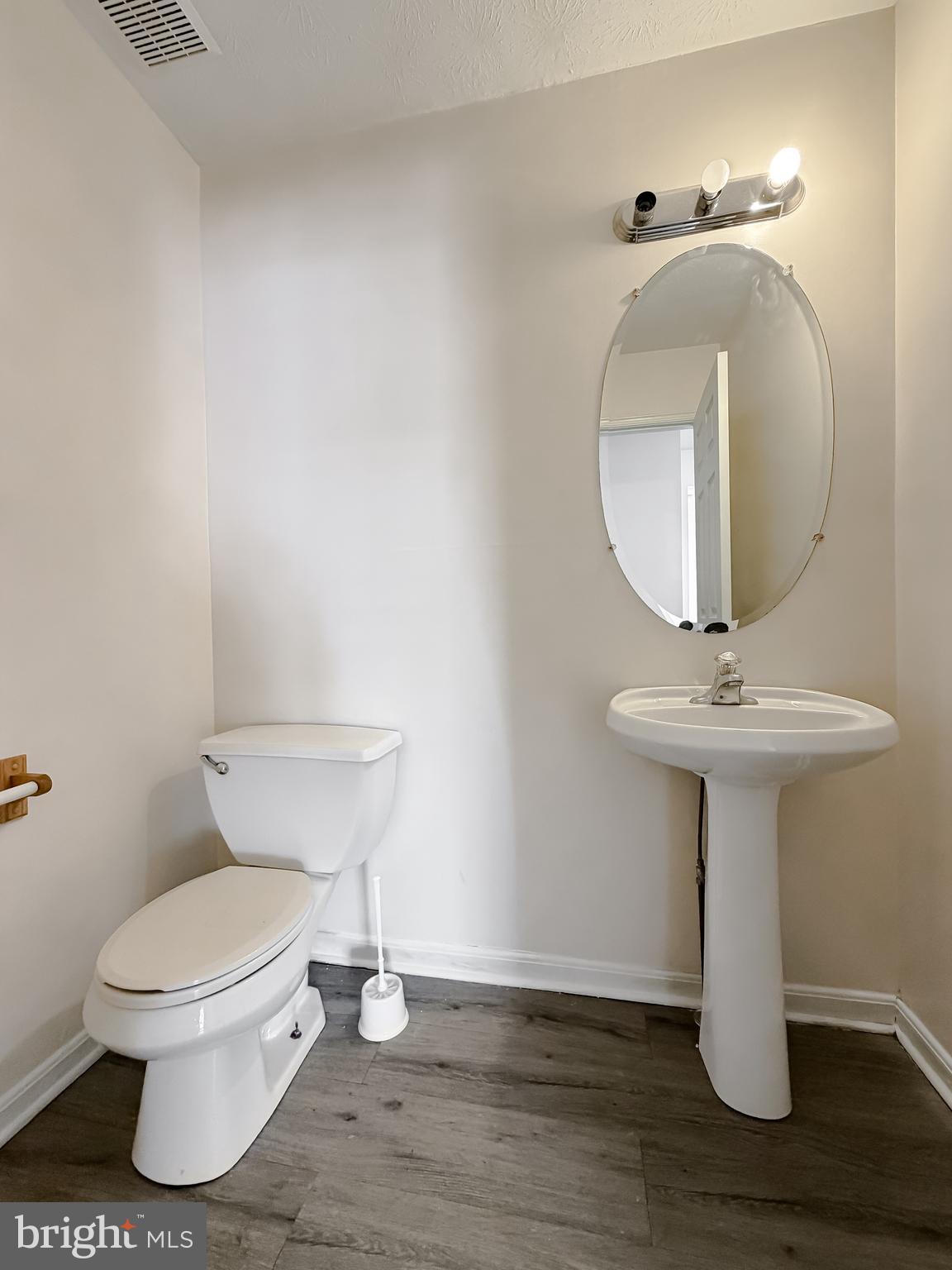 HICKORY HILLS NORTH - Residential