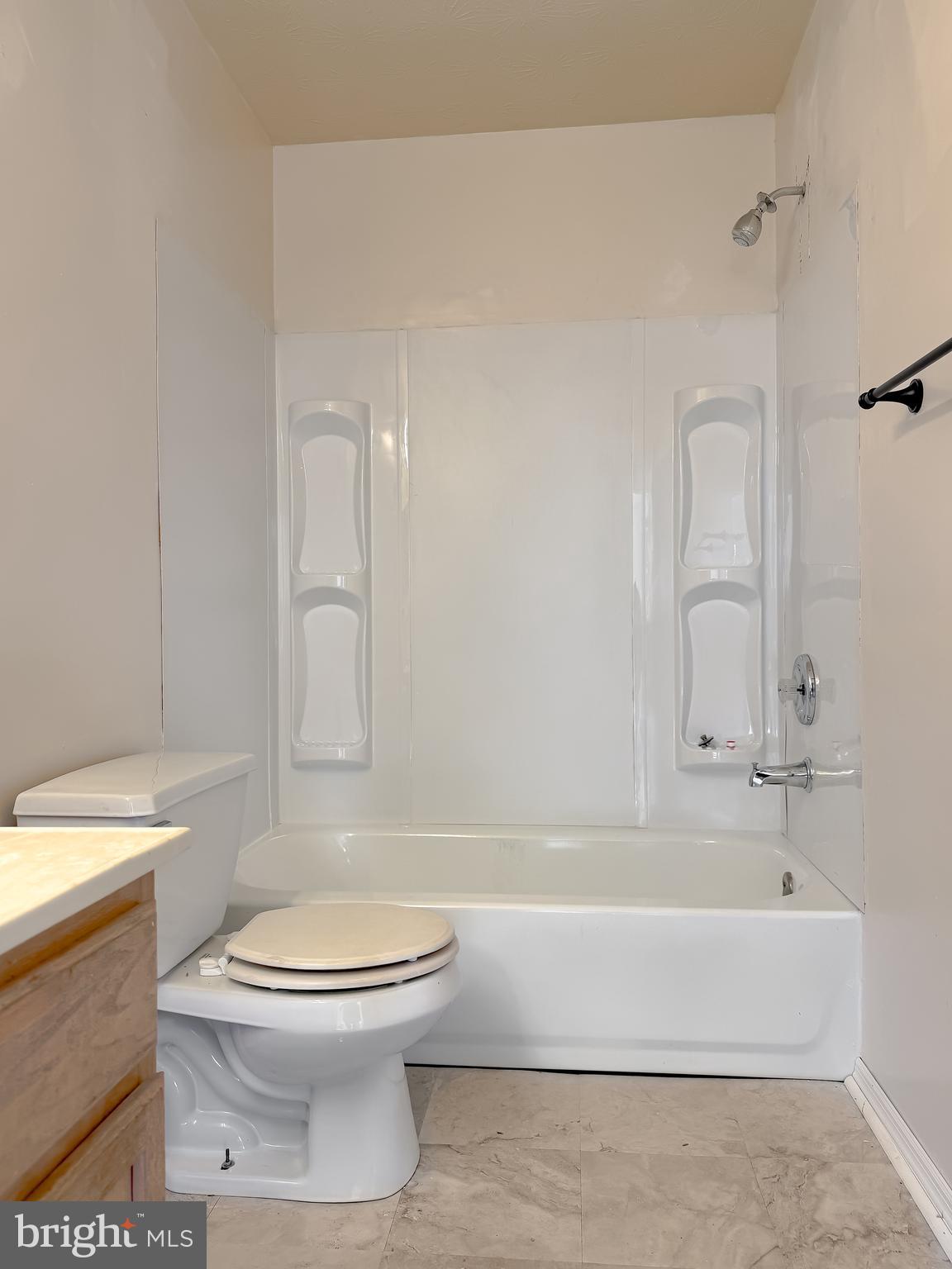 HICKORY HILLS NORTH - Residential