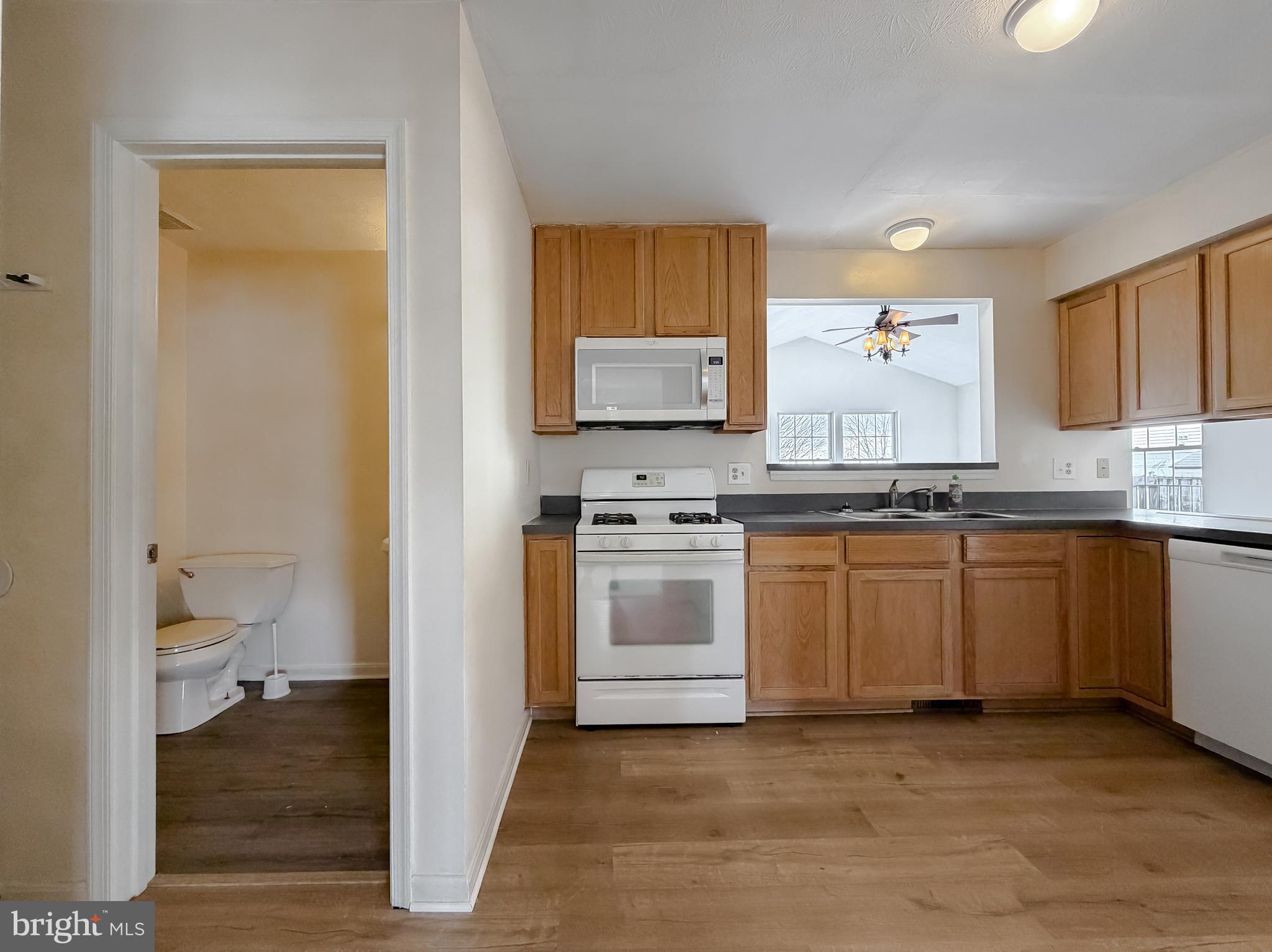 HICKORY HILLS NORTH - Residential