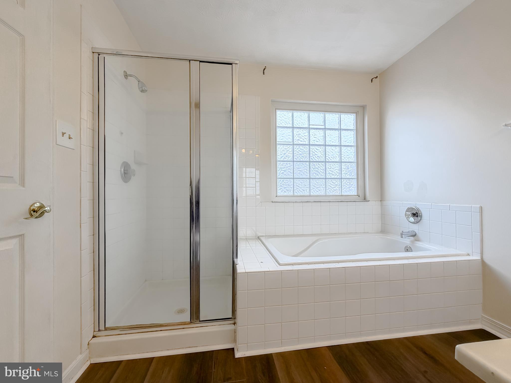 HICKORY HILLS NORTH - Residential