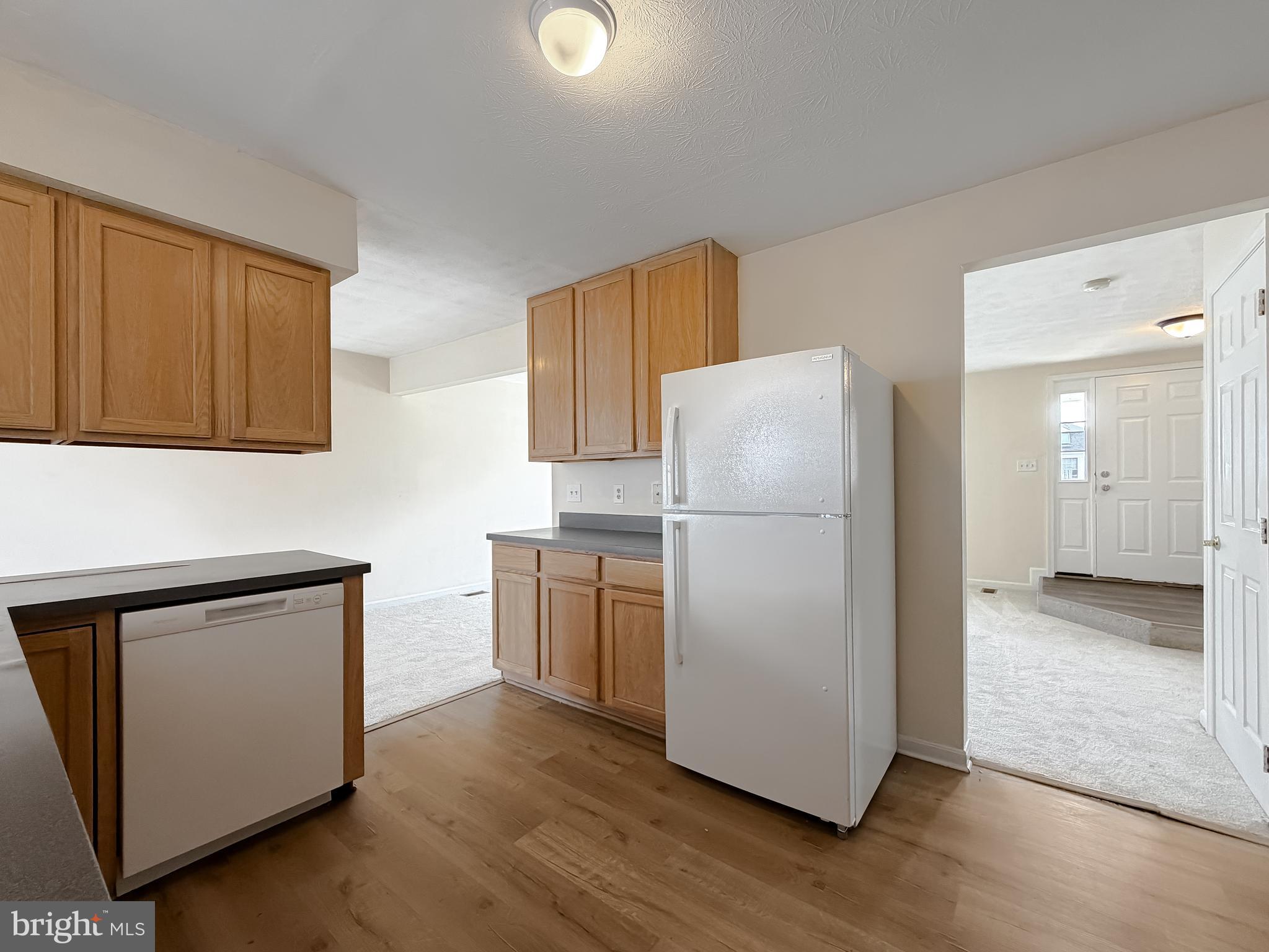 HICKORY HILLS NORTH - Residential