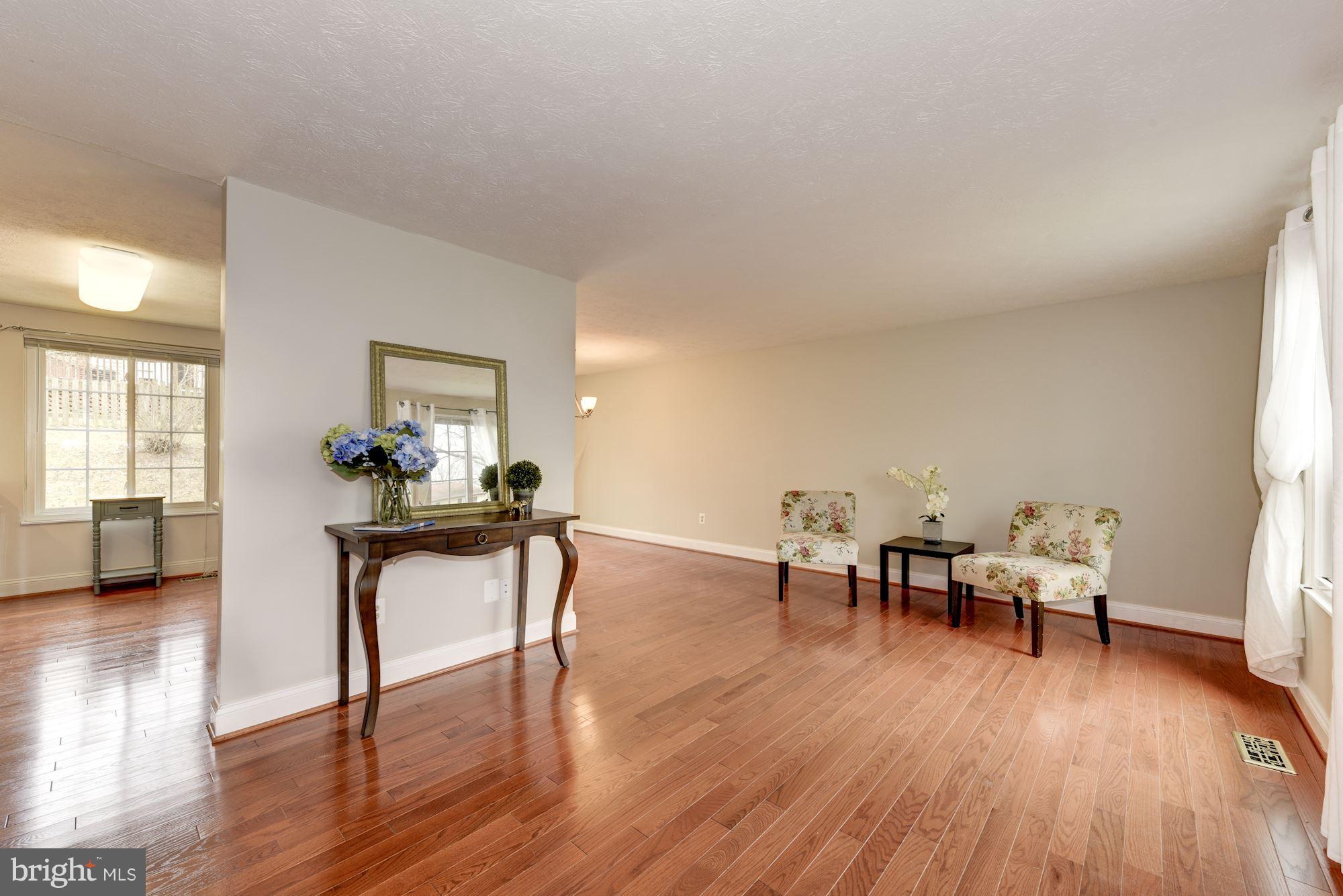 BURKE CENTRE - Residential