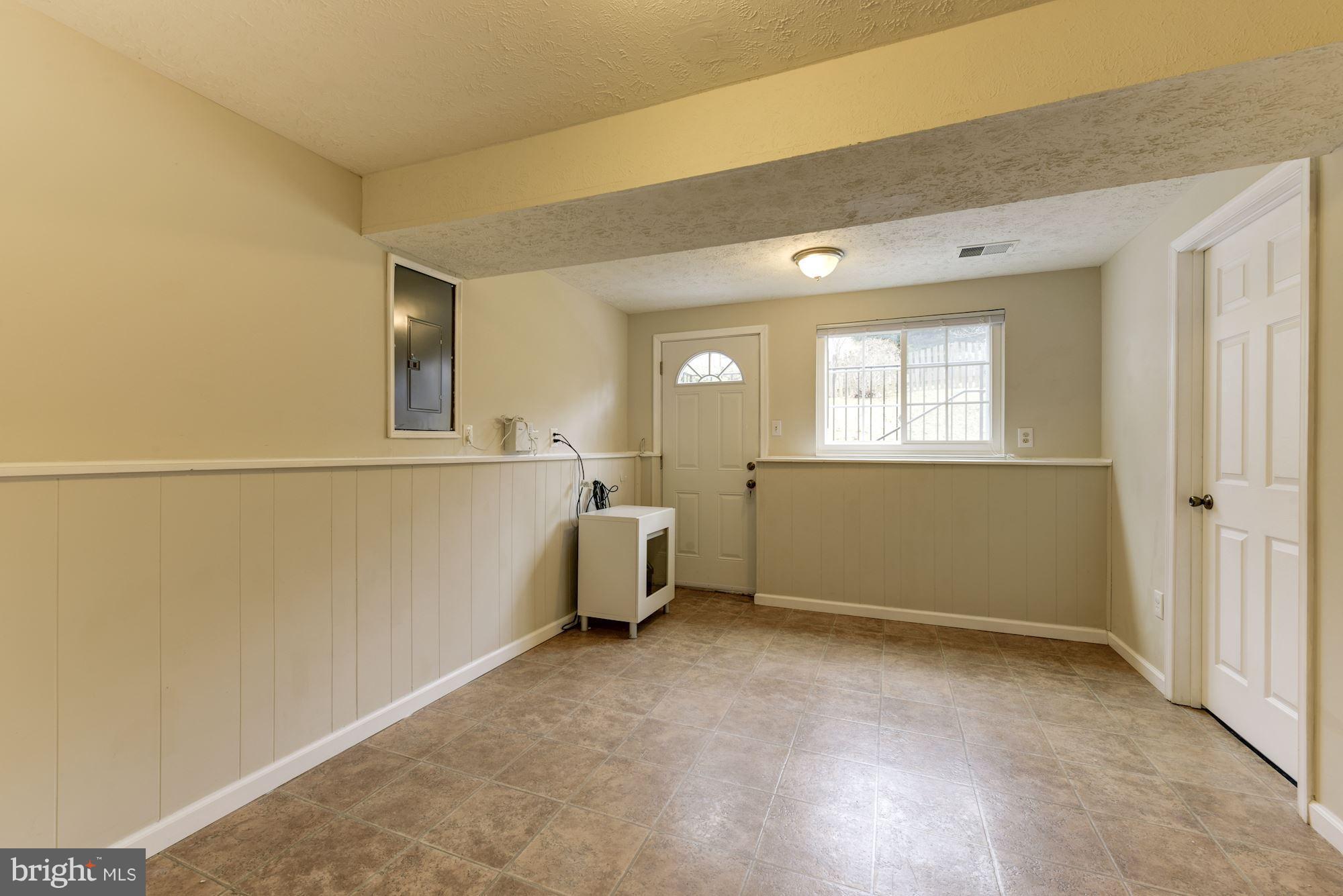 BURKE CENTRE - Residential