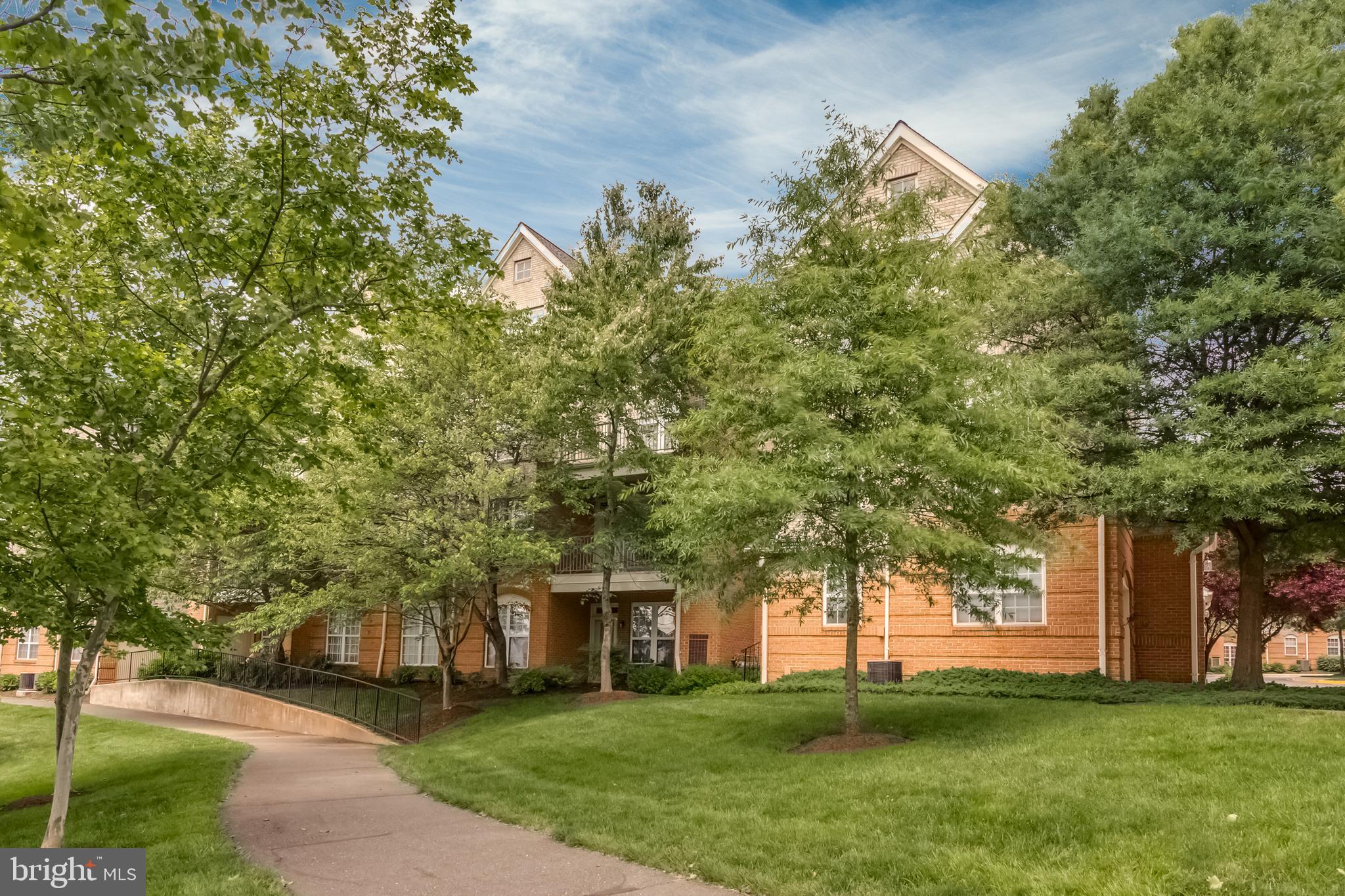 MADISON PARK AT WEST MARKET - Residential