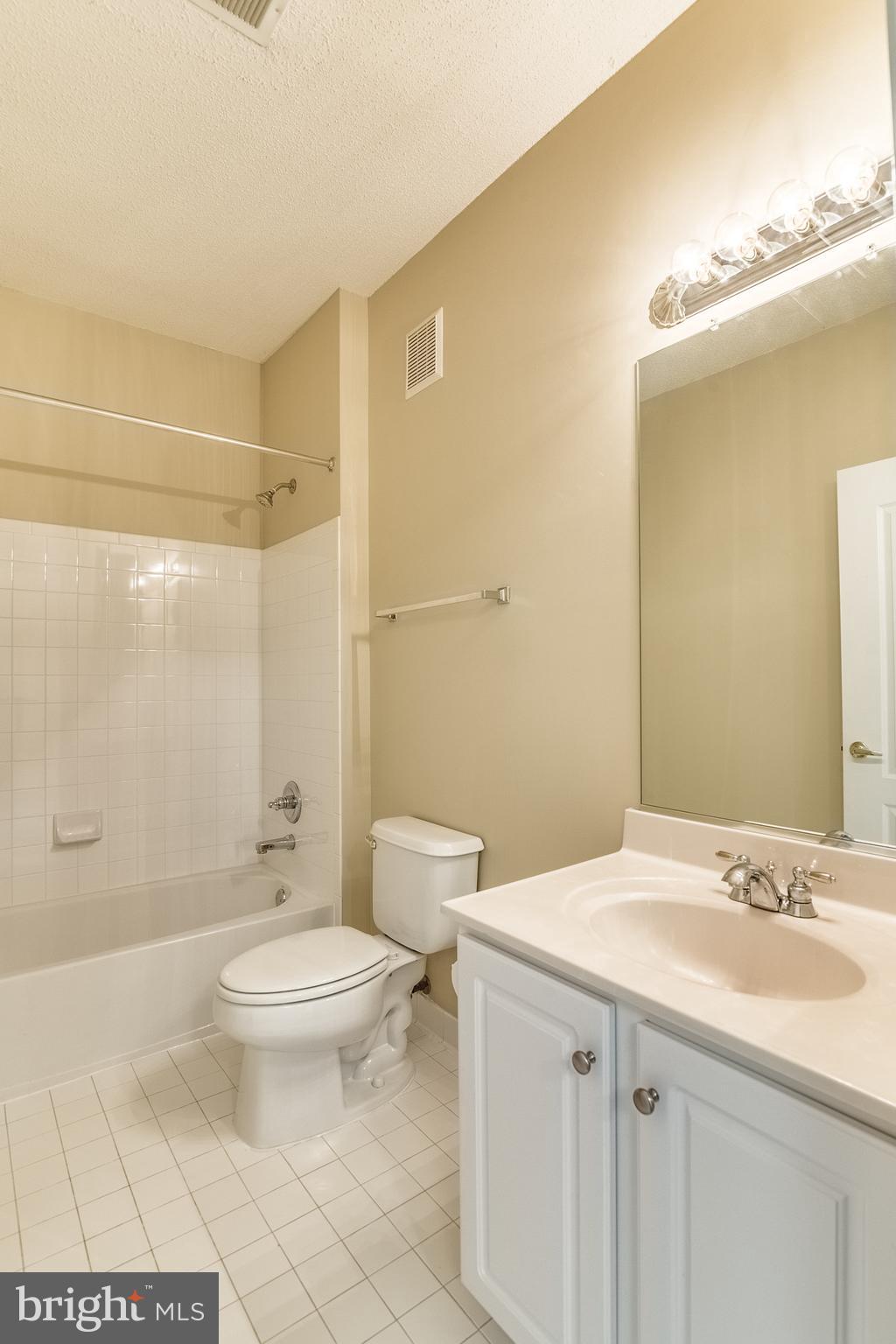 MADISON PARK AT WEST MARKET - Residential