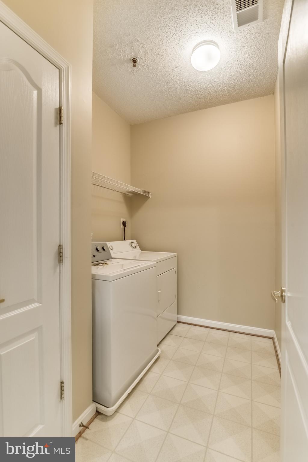 MADISON PARK AT WEST MARKET - Residential