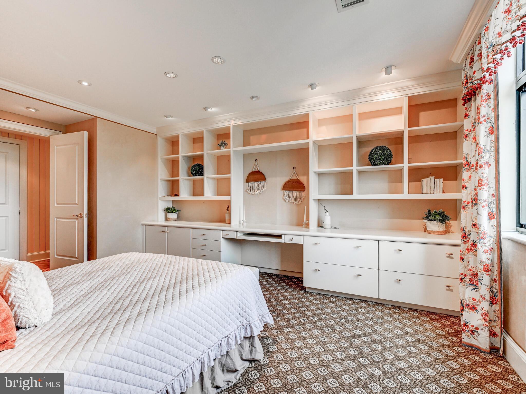 ONE SLADE - Residential