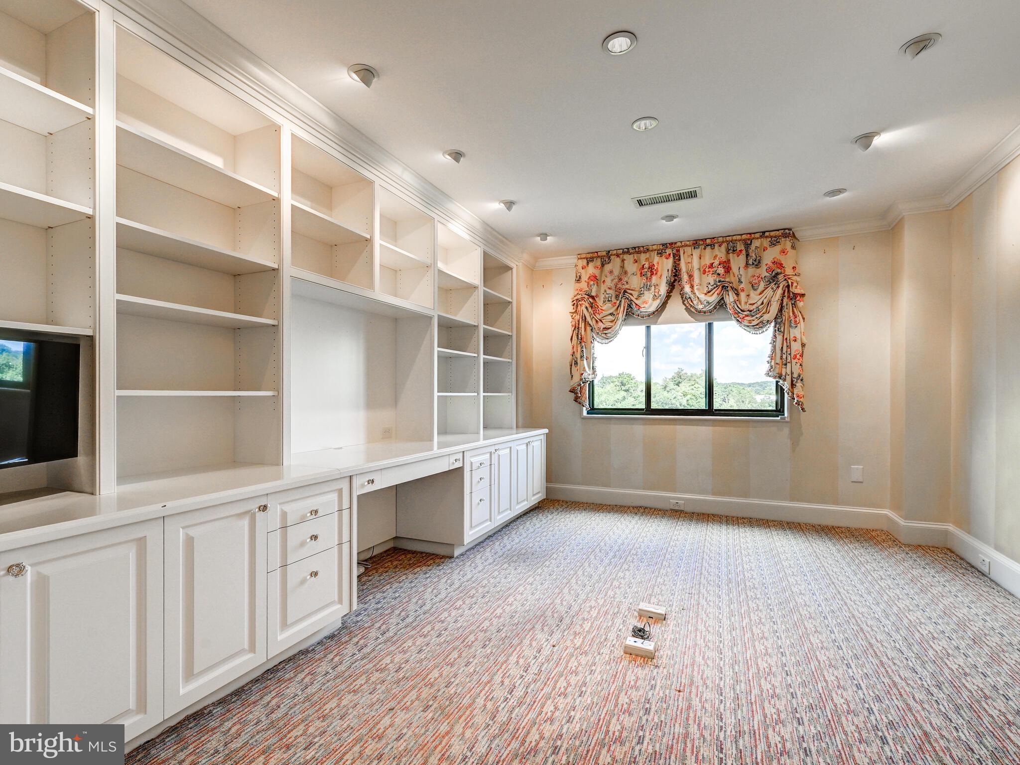 ONE SLADE - Residential