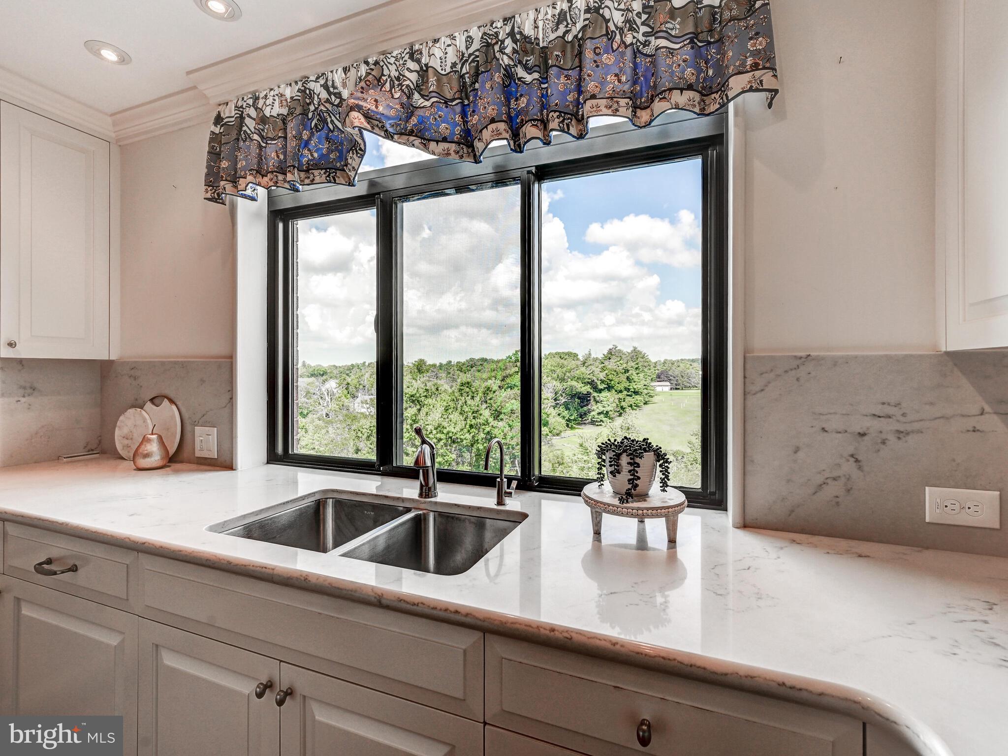 ONE SLADE - Residential