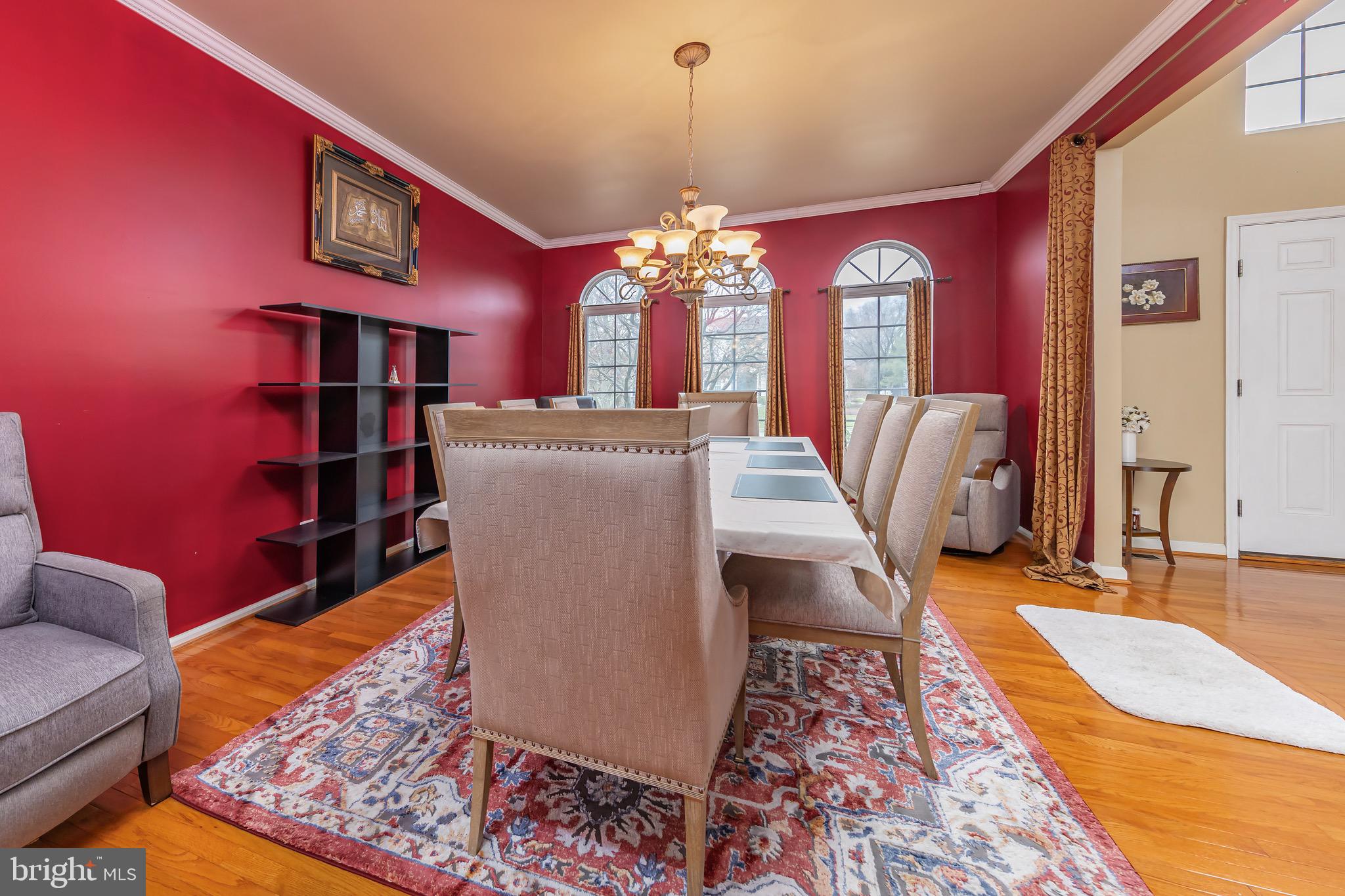 10 MORNING GLORY CIRCLE