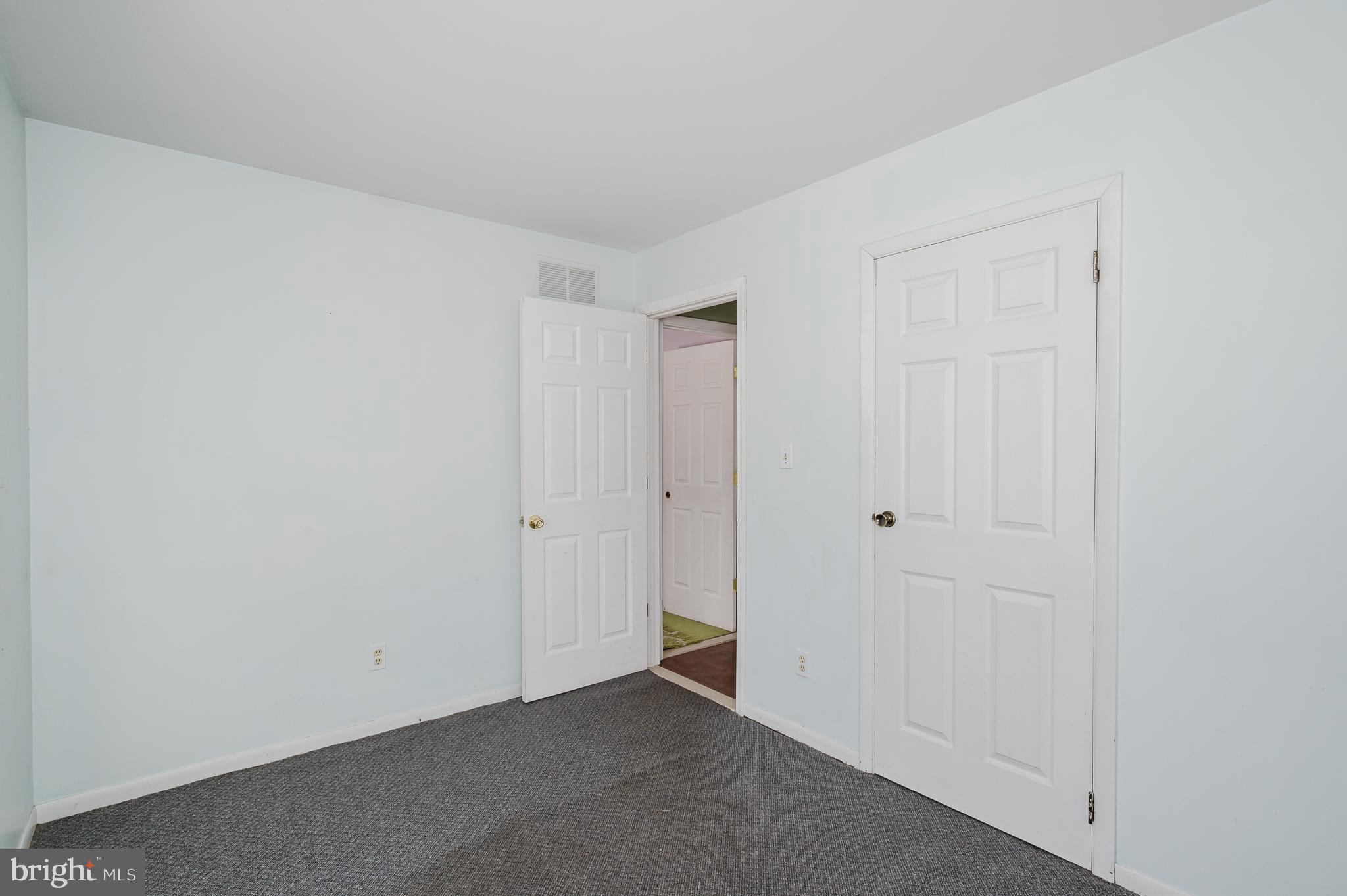 ROCKS ACRES - Residential