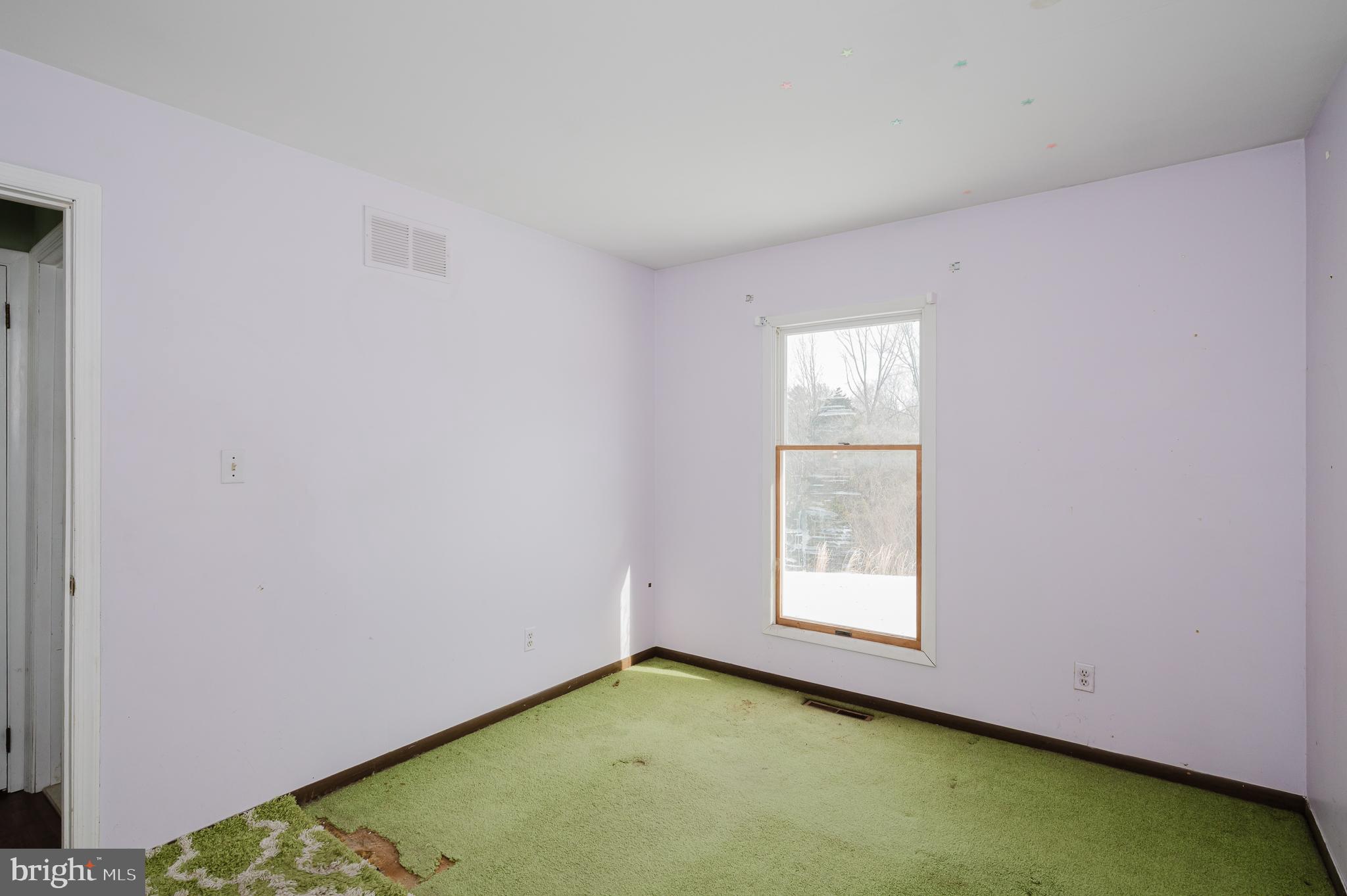 ROCKS ACRES - Residential