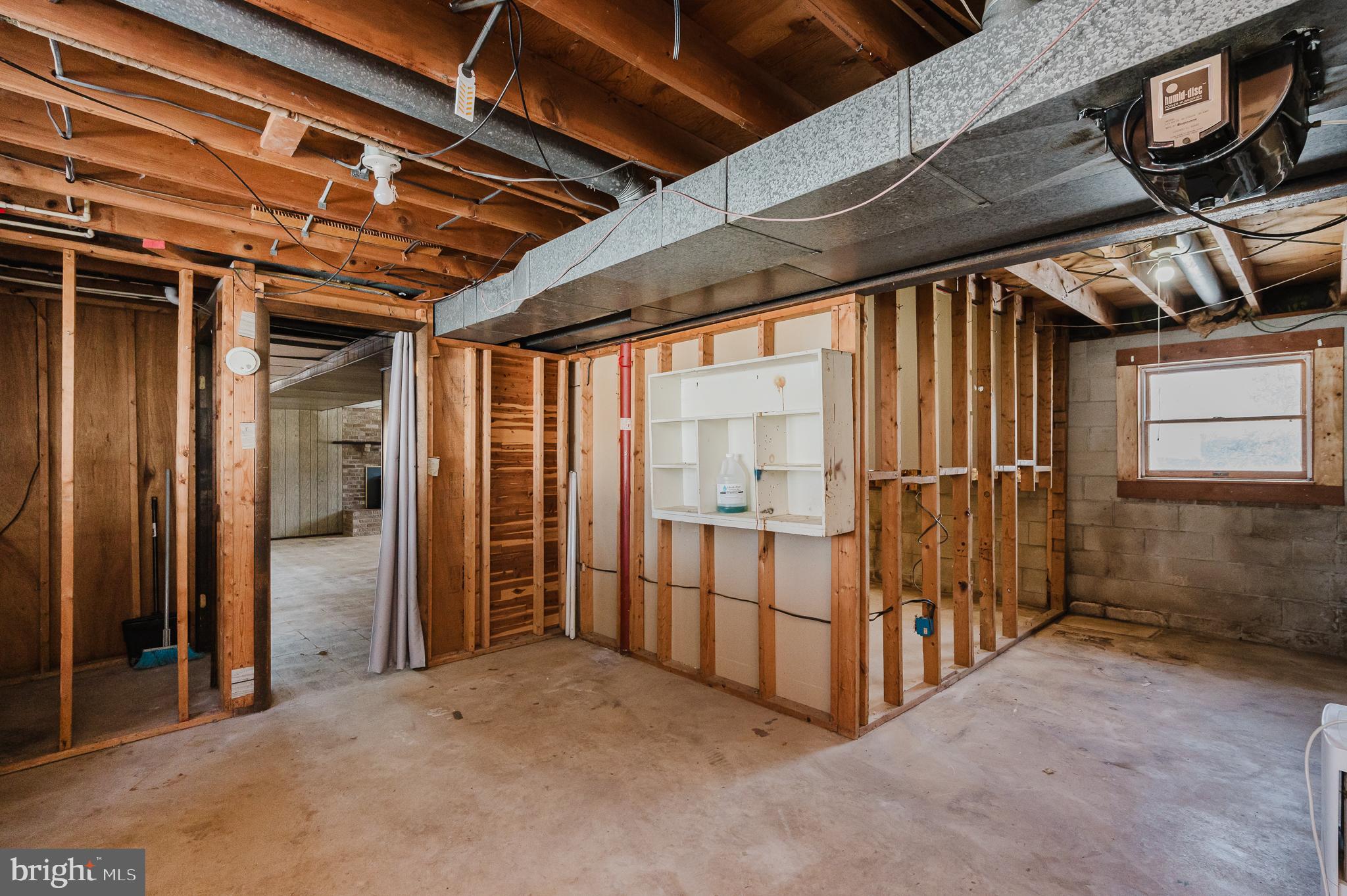 ROCKS ACRES - Residential