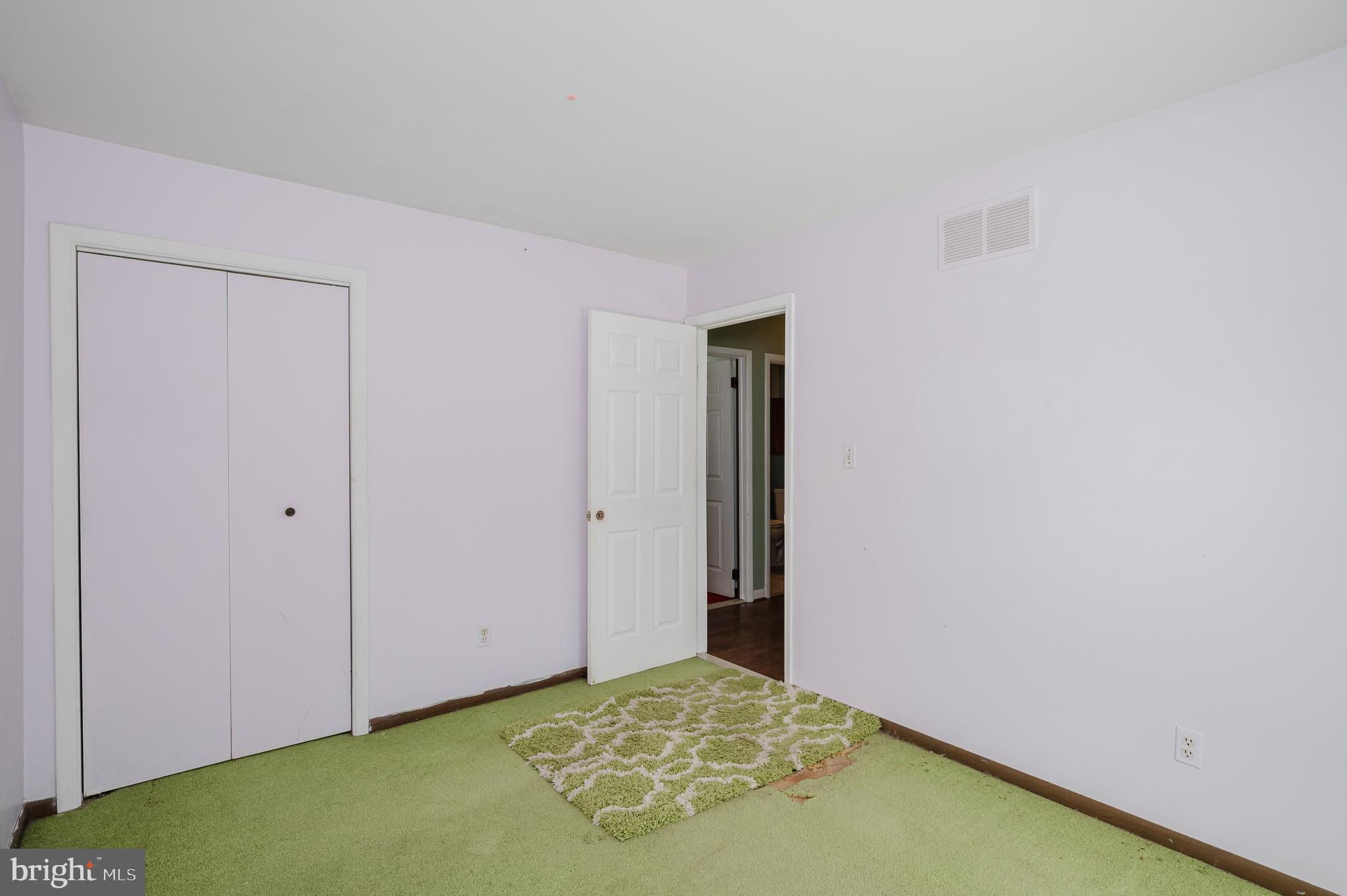 ROCKS ACRES - Residential