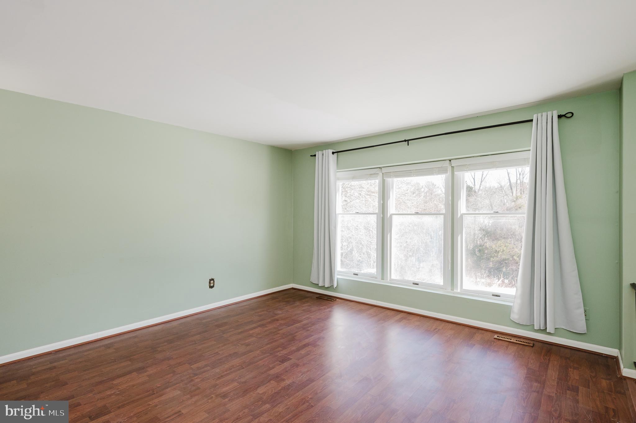 ROCKS ACRES - Residential