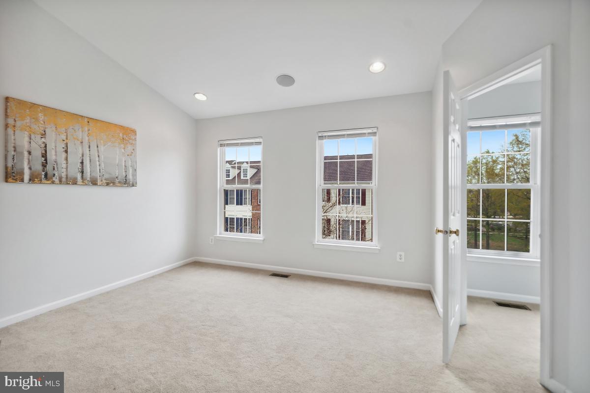 AMBERLEA AT SOUTH RIDING - Residential