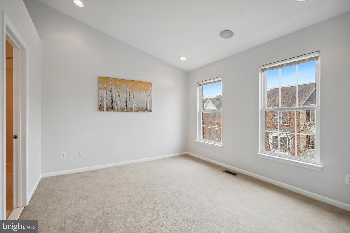 AMBERLEA AT SOUTH RIDING - Residential