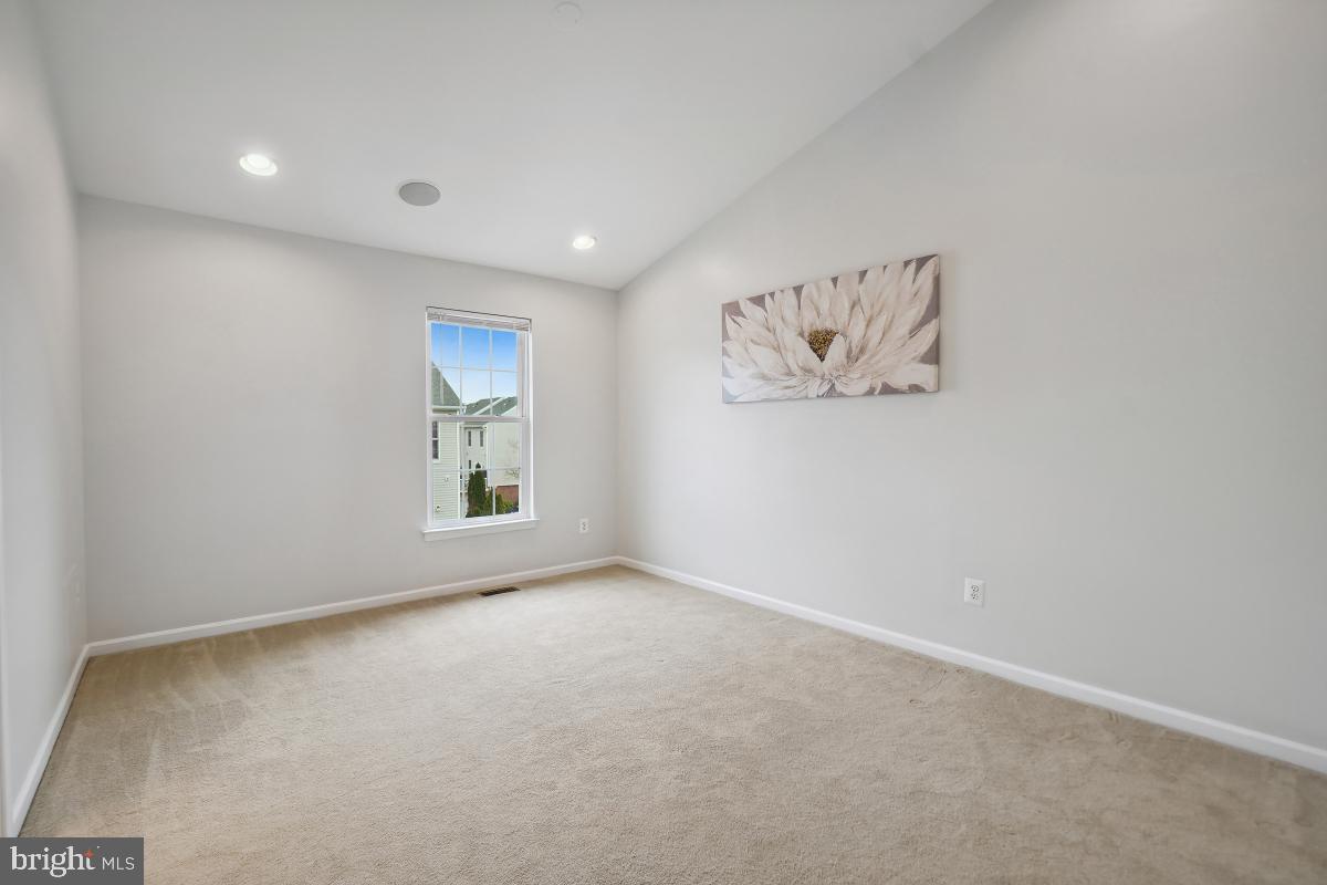 AMBERLEA AT SOUTH RIDING - Residential