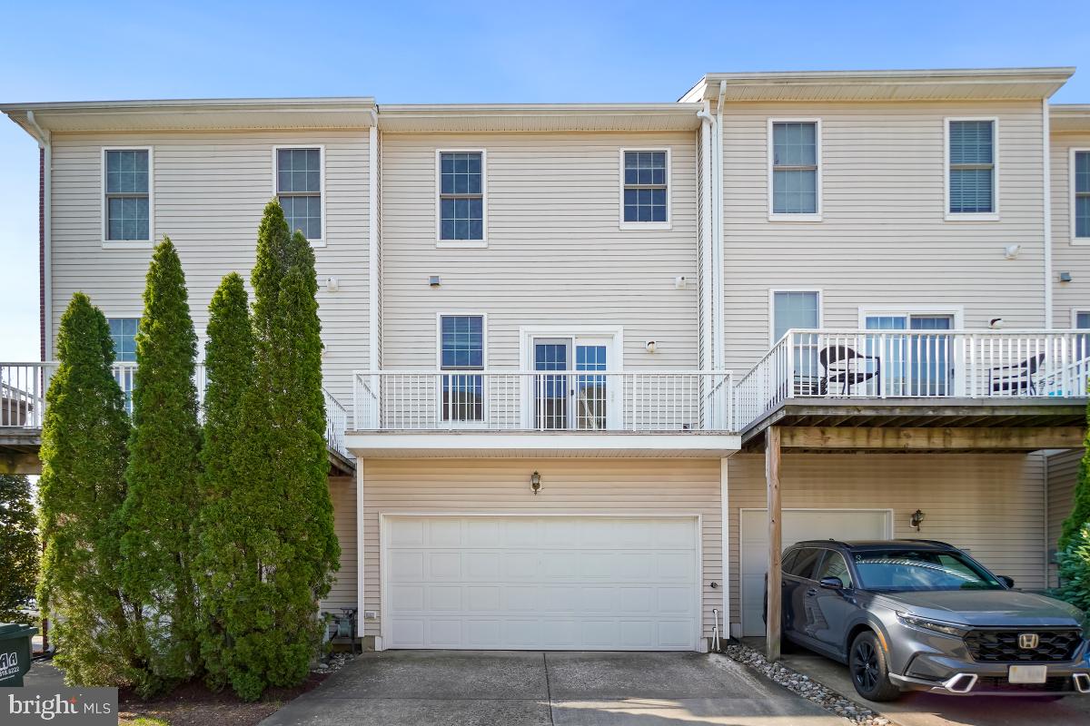 AMBERLEA AT SOUTH RIDING - Residential