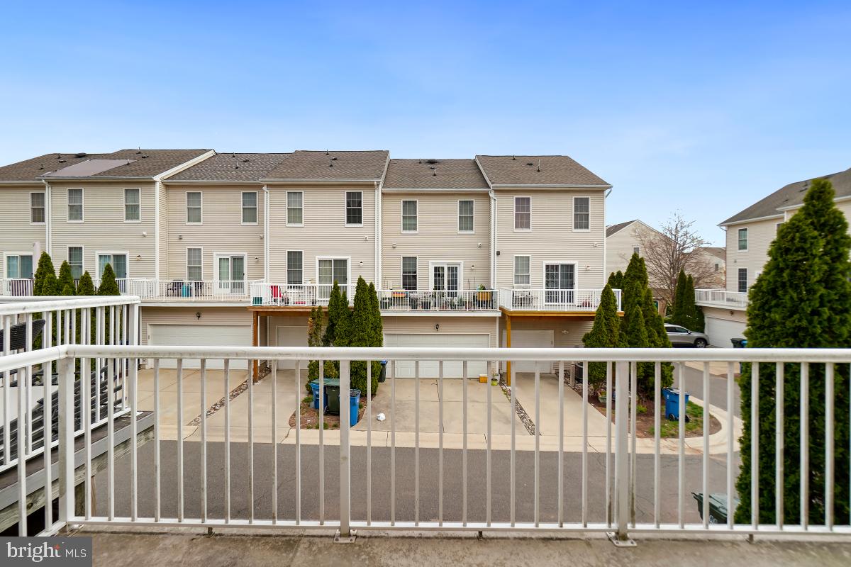 AMBERLEA AT SOUTH RIDING - Residential