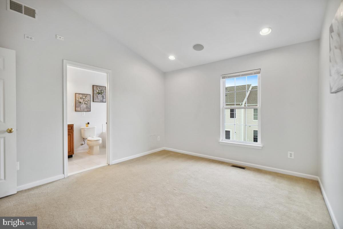 AMBERLEA AT SOUTH RIDING - Residential