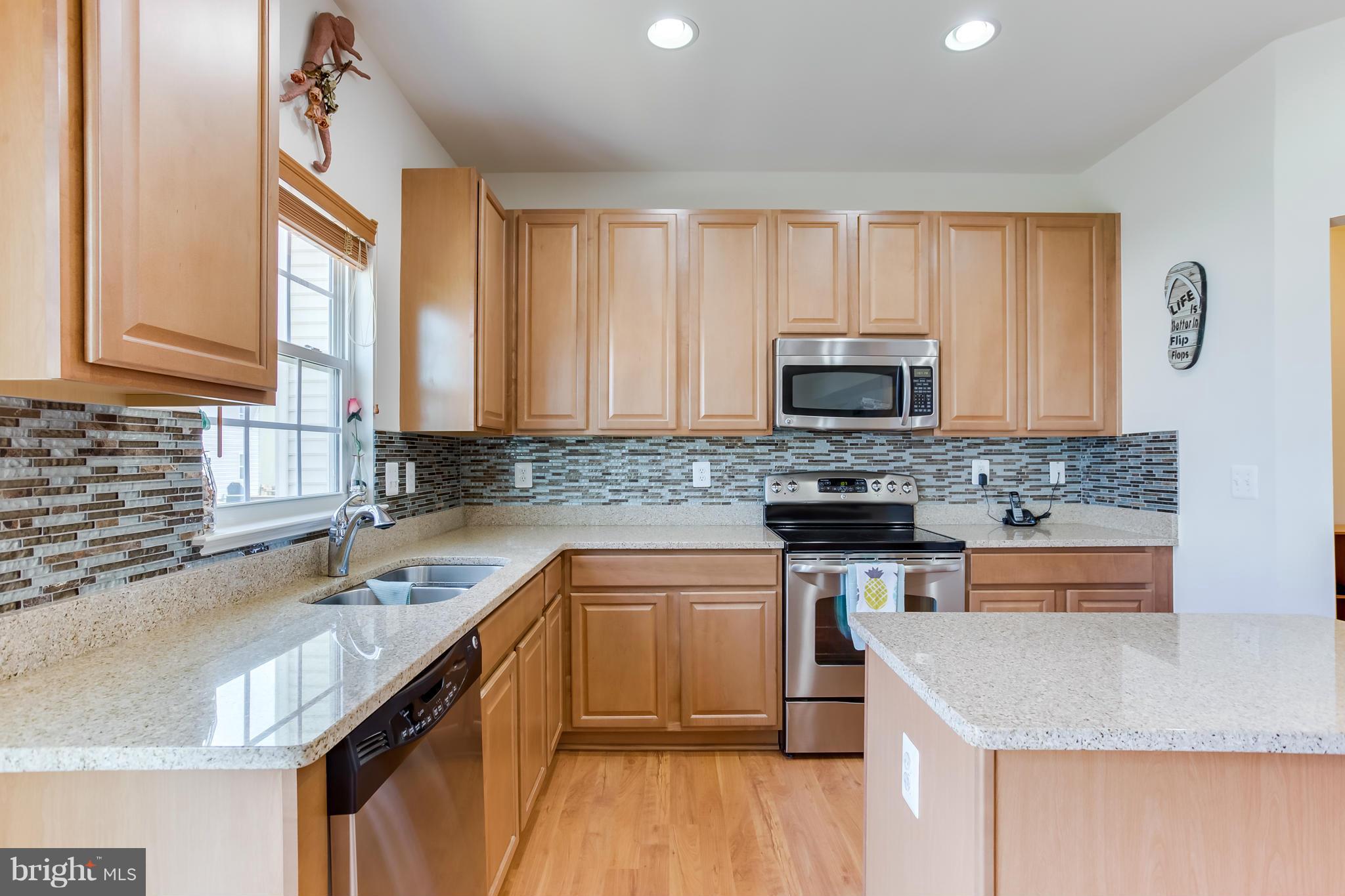 LEE'S PARKE - Residential