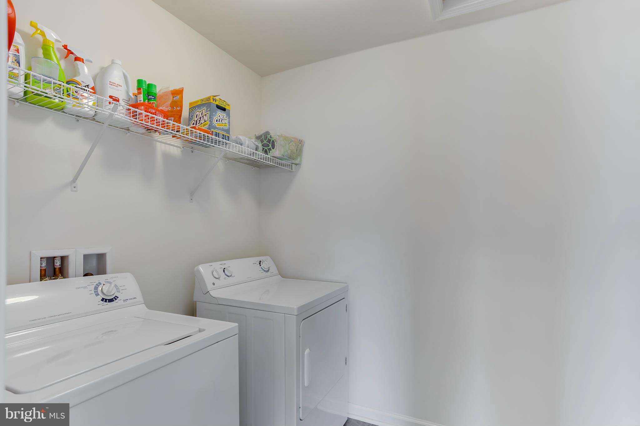 LEE'S PARKE - Residential