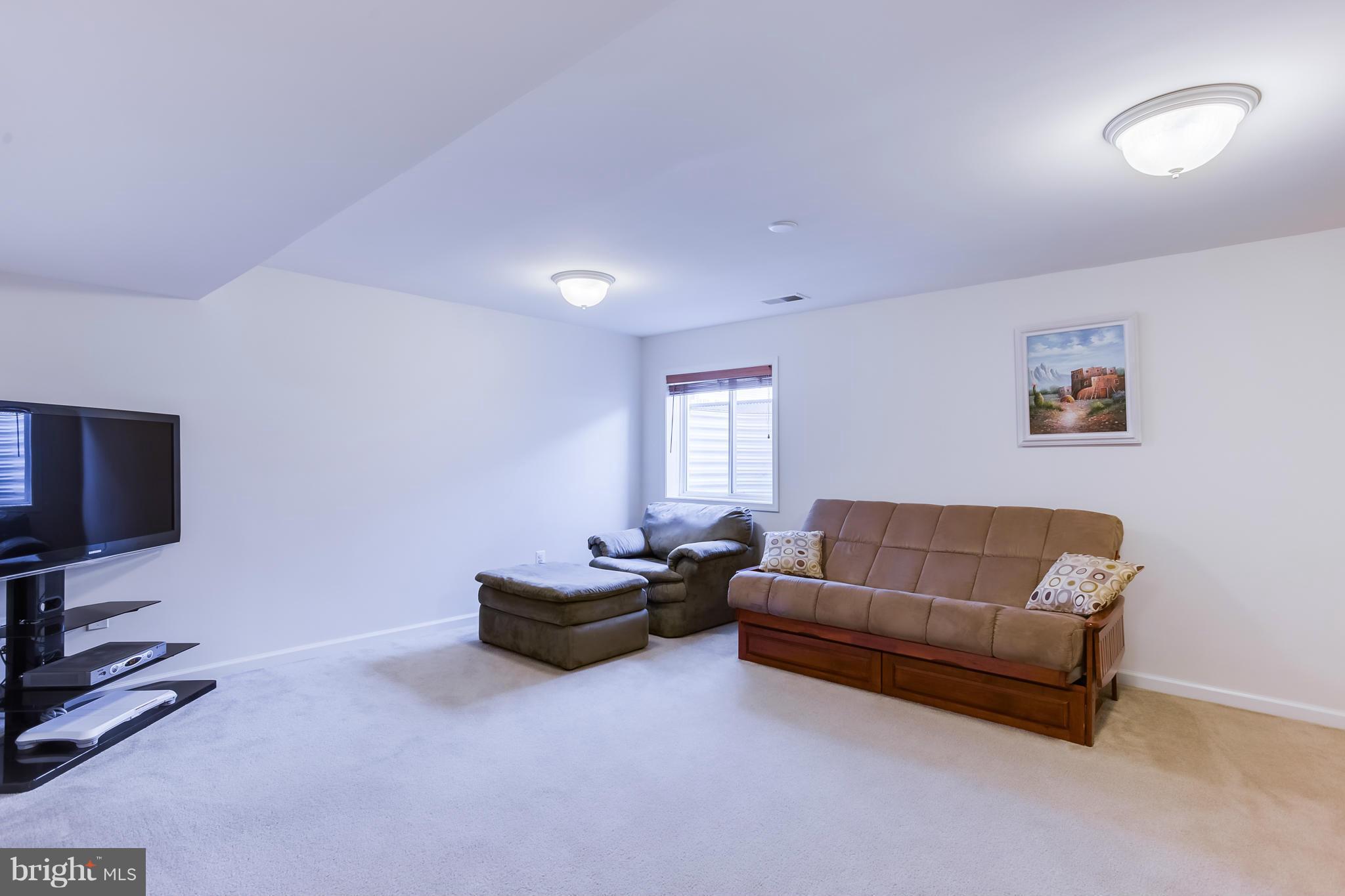 LEE'S PARKE - Residential