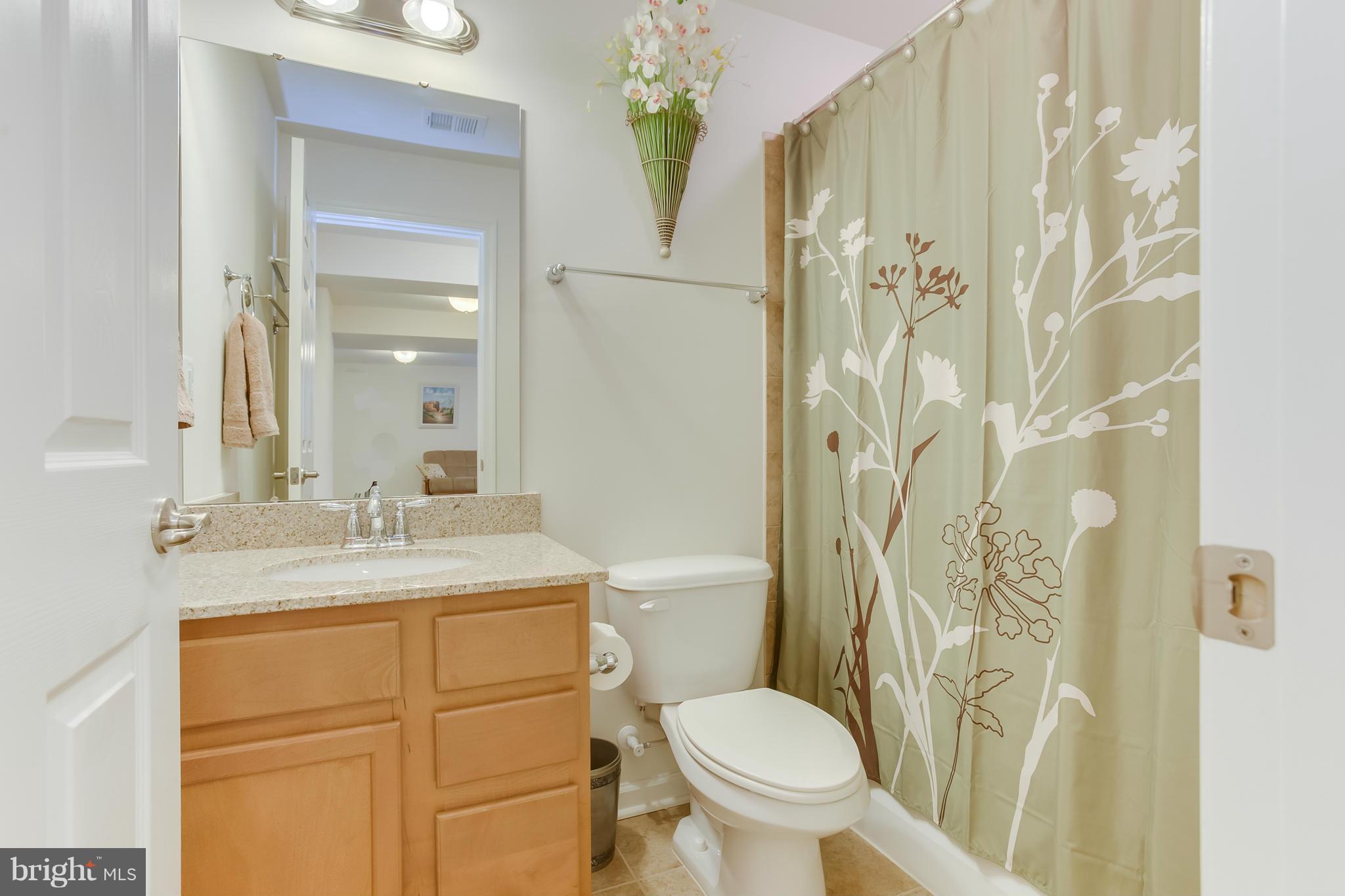 LEE'S PARKE - Residential